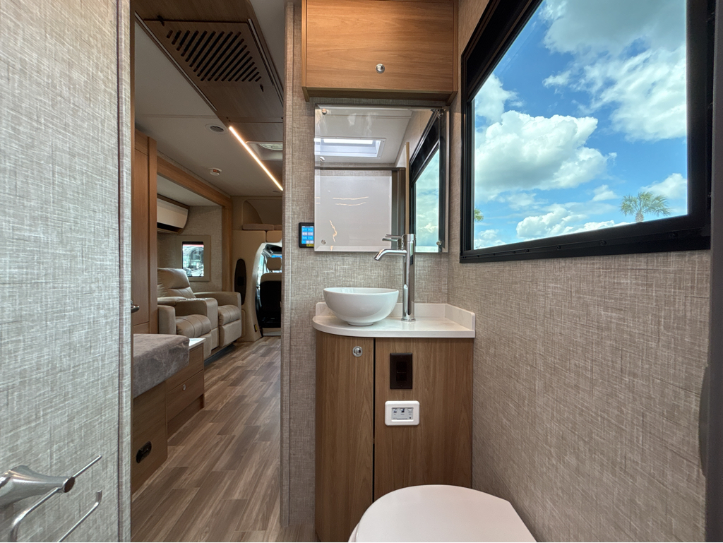 2026 TIFFIN WAYFARER 25 XPW - Image 20