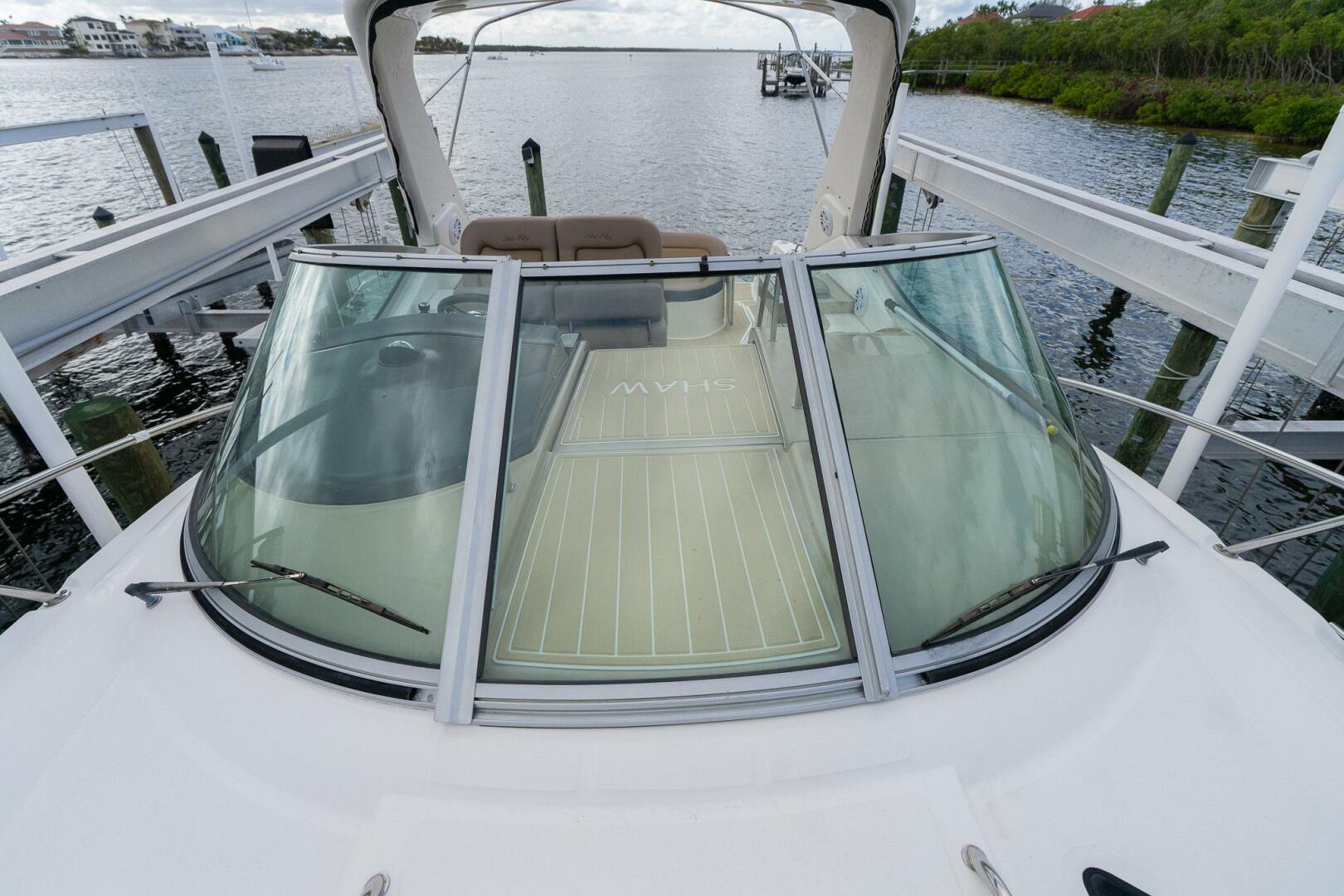 2016 Sea Ray 330 Sundancer - Image 68