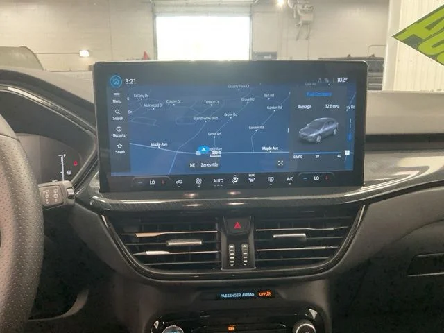 2023 Ford Escape Utility 4D ST Line 2WD - Image 17
