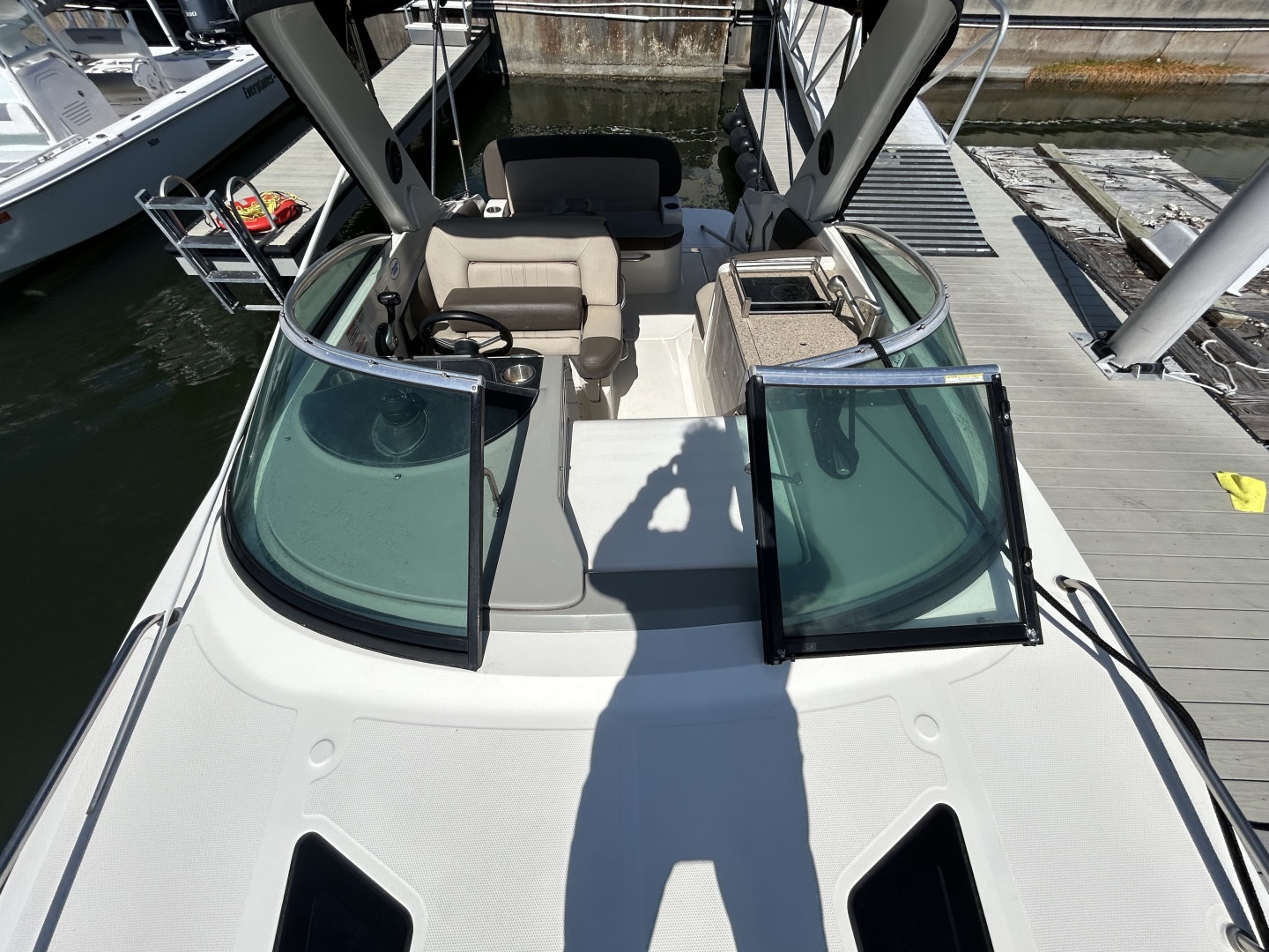 2014 Sea Ray - Image 34