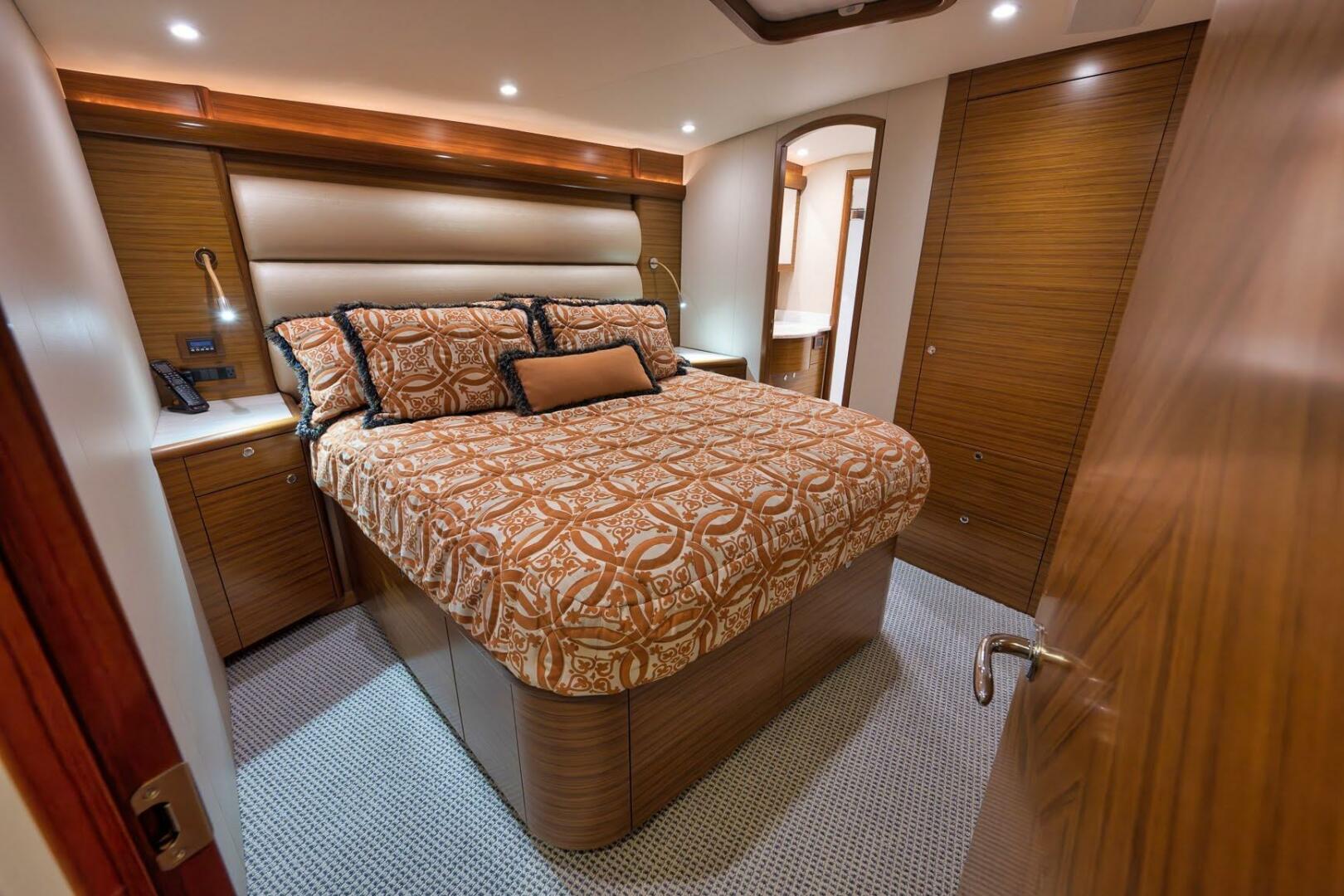 2012 Weaver - Image 24