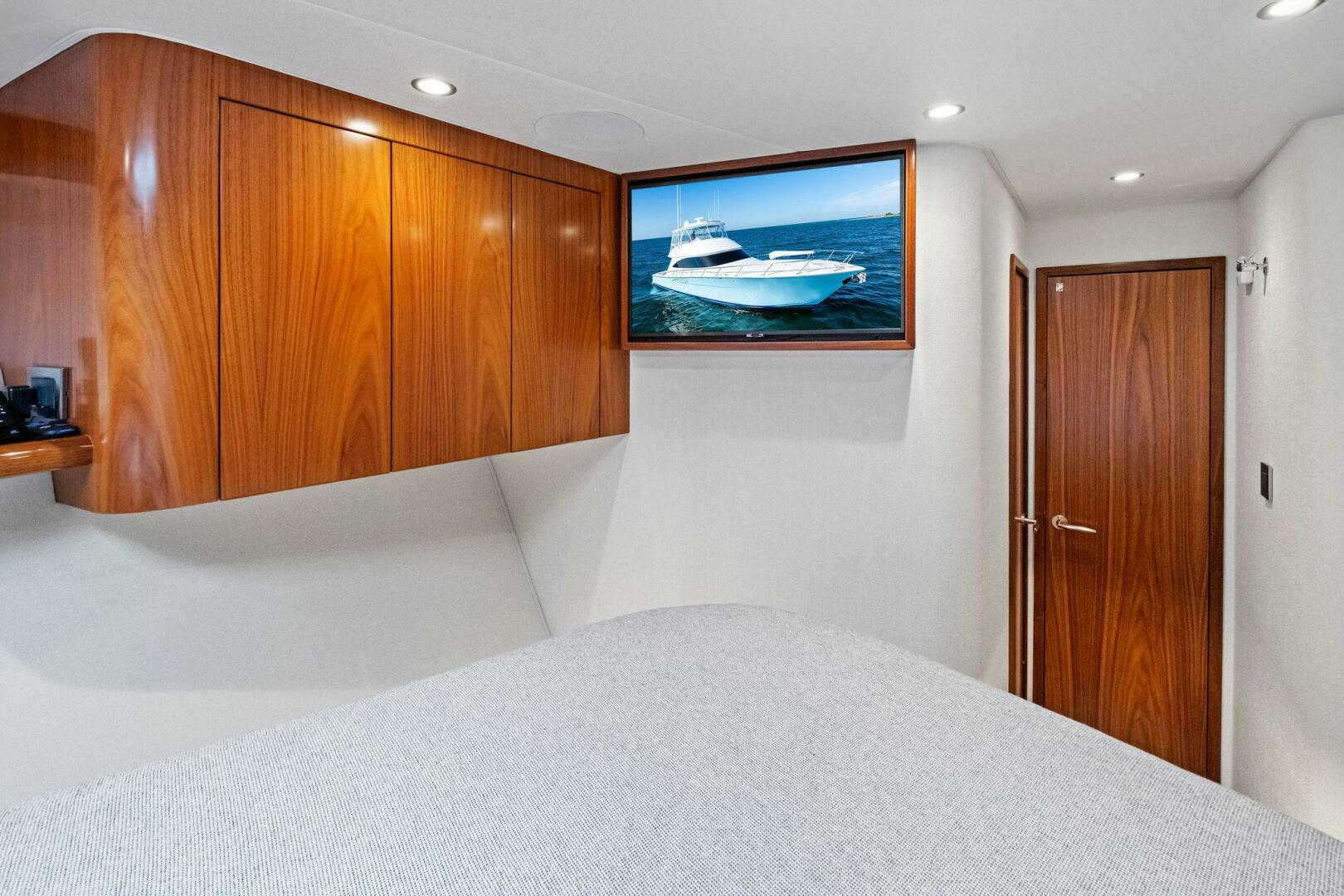 2025 Viking 58 Convertible - Image 24