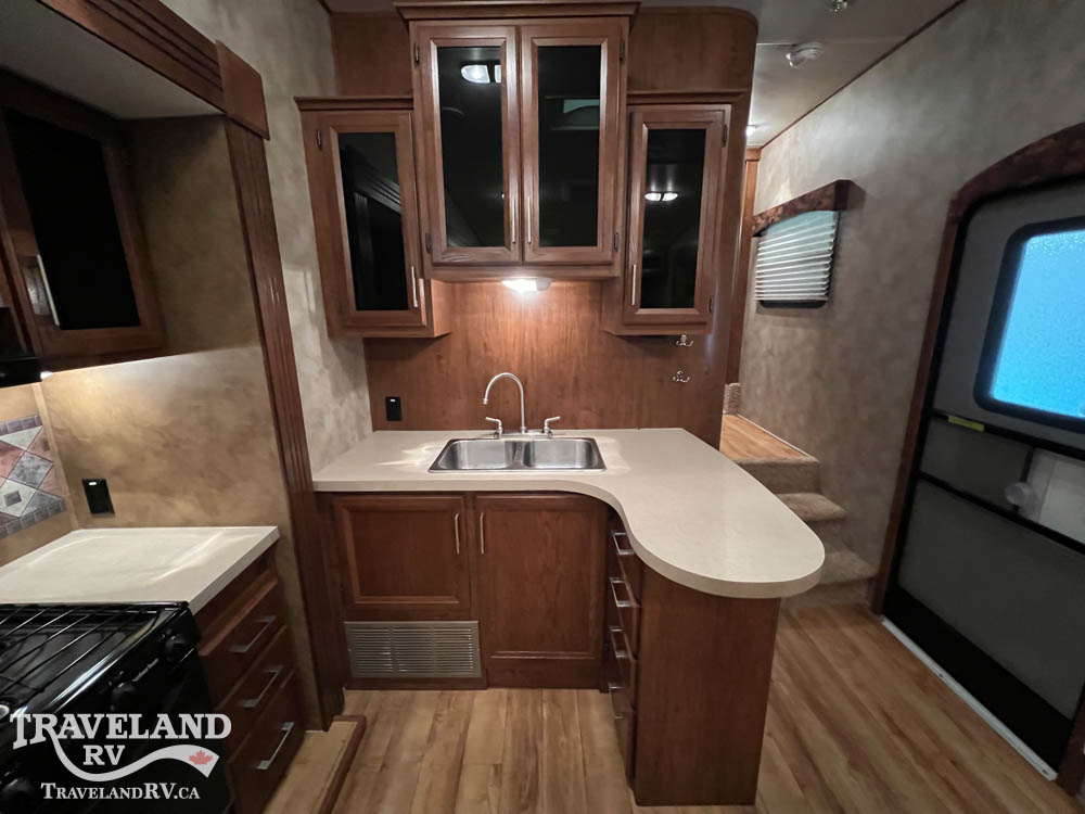 2014 CrossRoads Cruiser Aire CFL29MK - Image 12