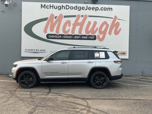 2023 Jeep Grand Cherokee L Utility 4D Altitude 4WD - Image 15