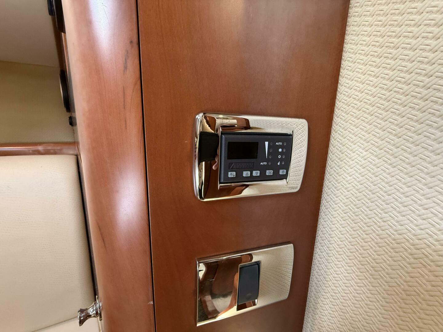 2007 Chris-Craft Roamer 40 - Image 6