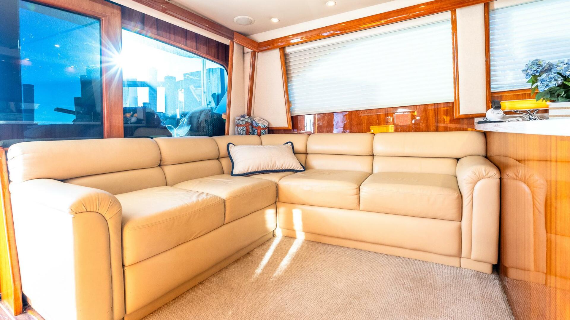 2002 VIKING 52 Convertible Base - Image 25