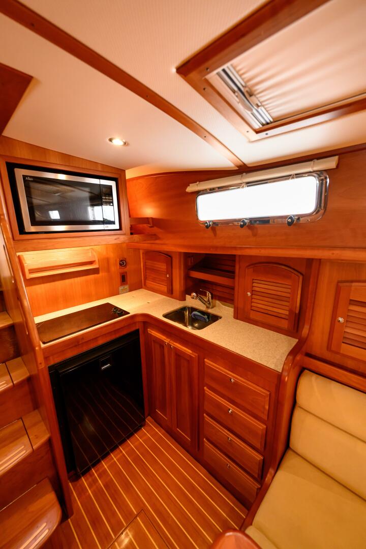 2009 Sabre 42 Hard Top Express - Image 43