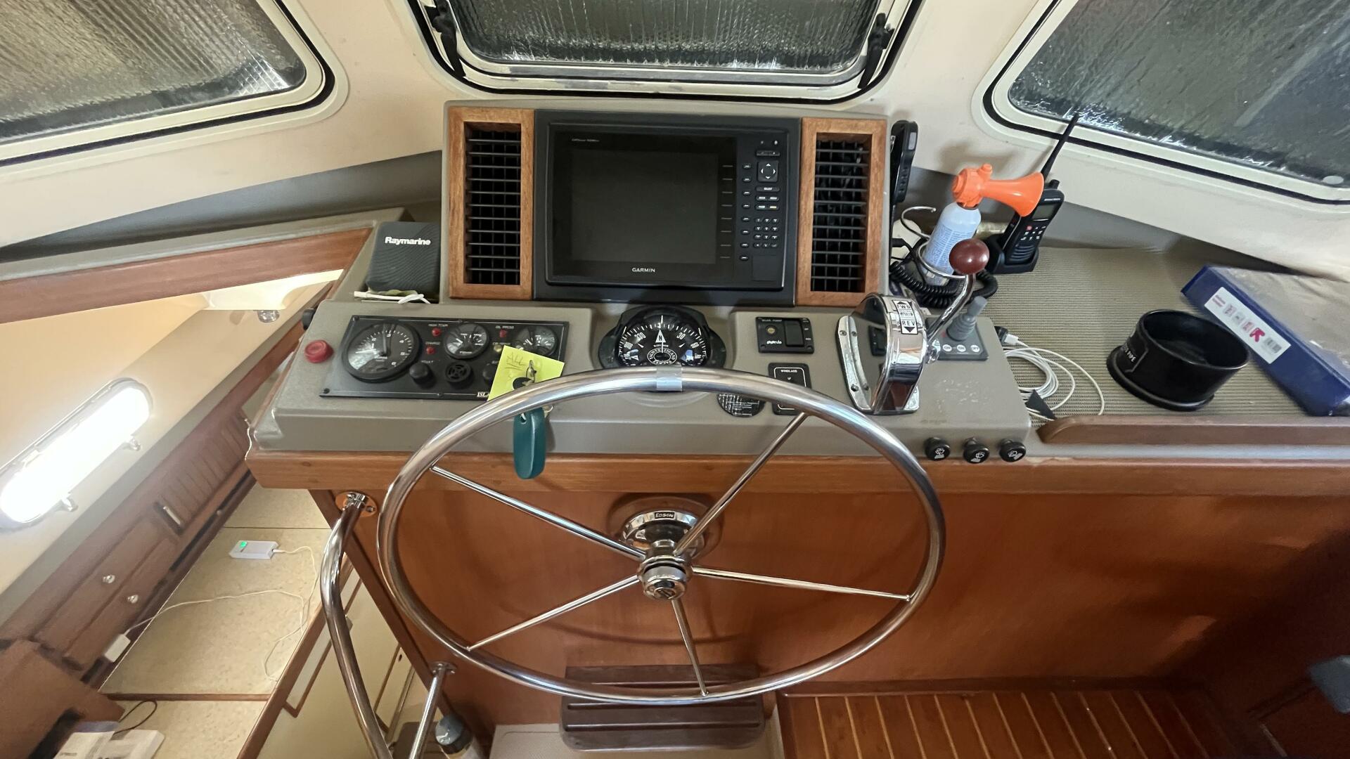 2008 Island Packet PY Trawler / Motorsailer - Image 15