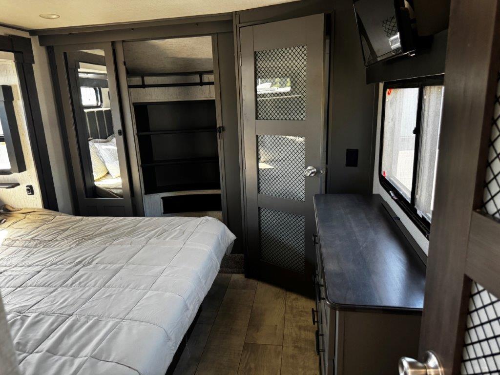 2021 Grand Design Momentum 397TH - Image 18