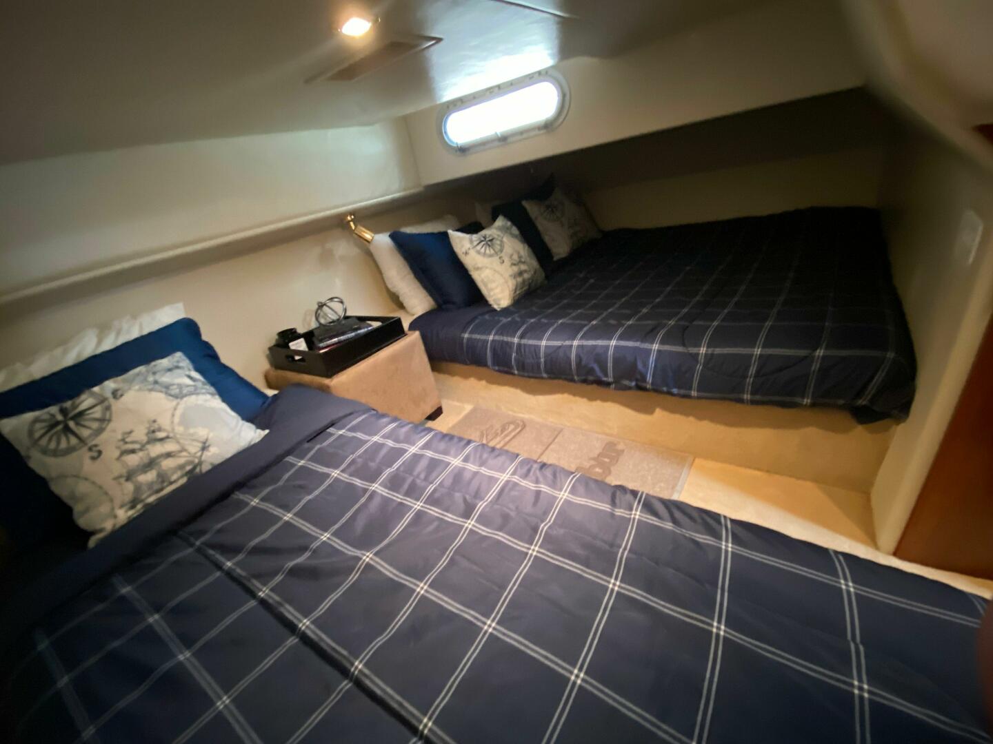 2002 Riviera 47 Excalibur - Image 22