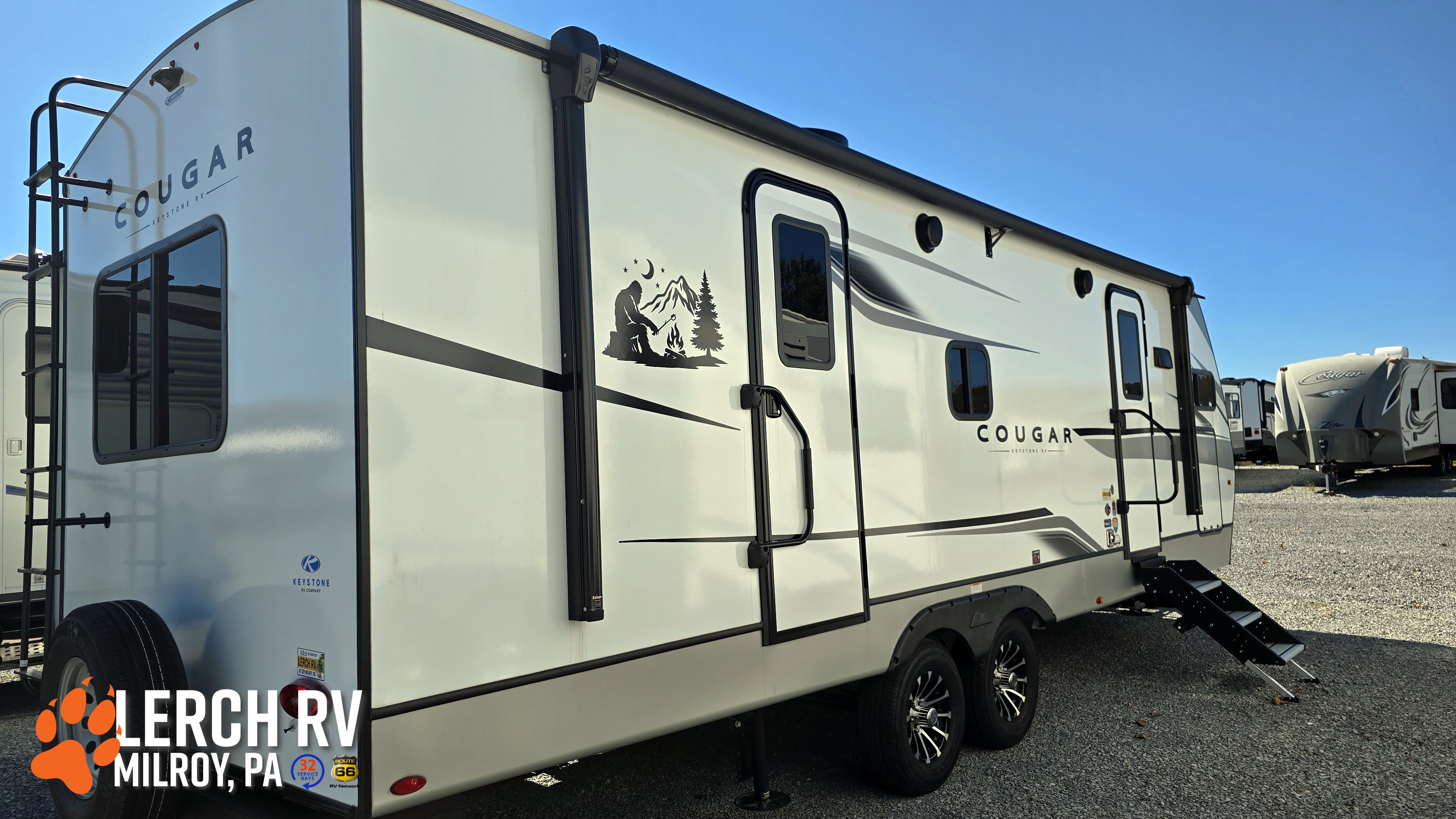 2025 Keystone Cougar Half-Ton East 25FKD - Image 7