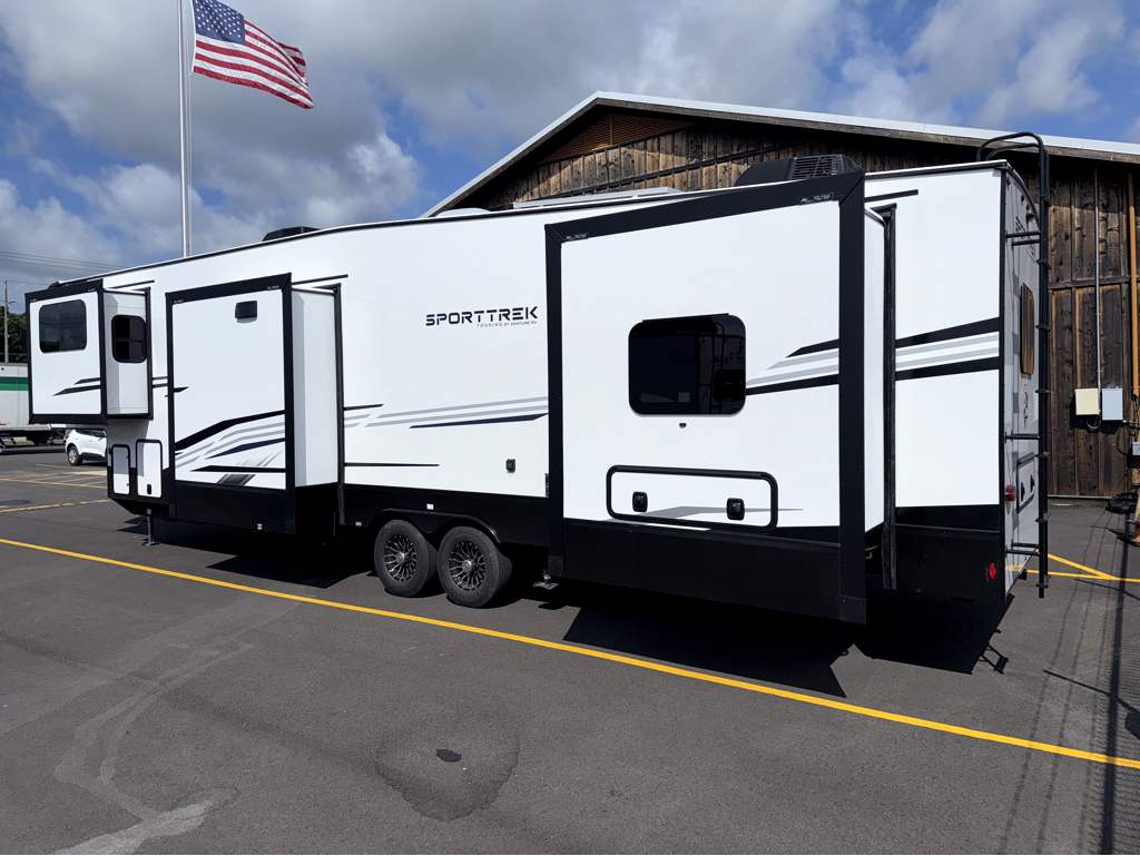 2026 VENTURE RV SPORTTREK 365VFL - Image 3
