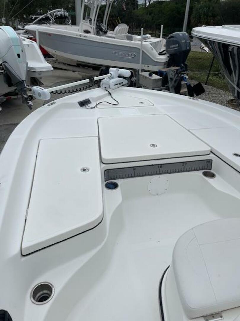 2015 EPIC 22 Sport Console Base - Image 12