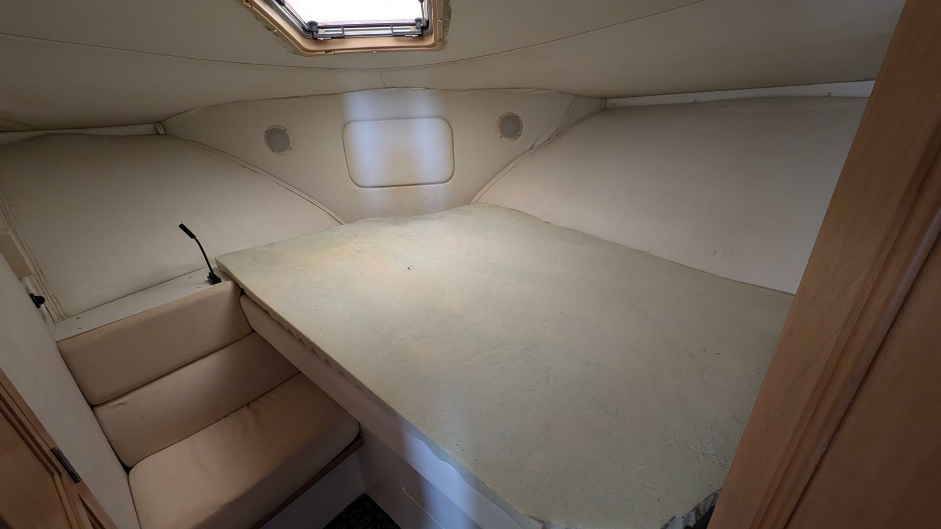 1994 Carver 370 AFT CABIN - Image 28