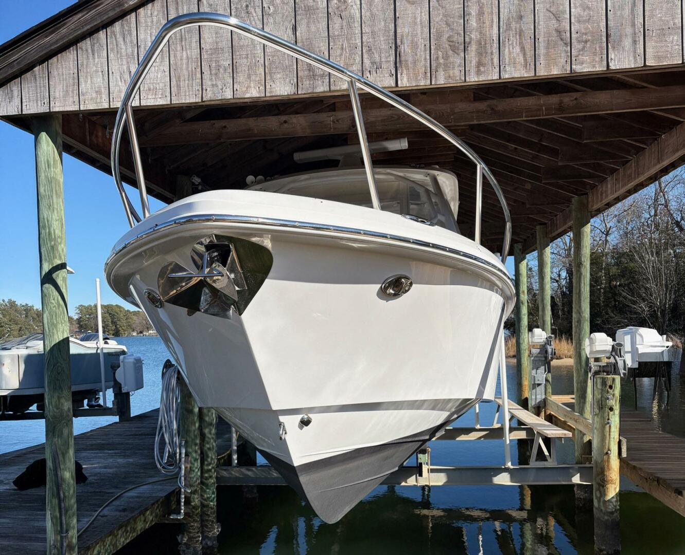 2017 Everglades 350 LX - Image 15