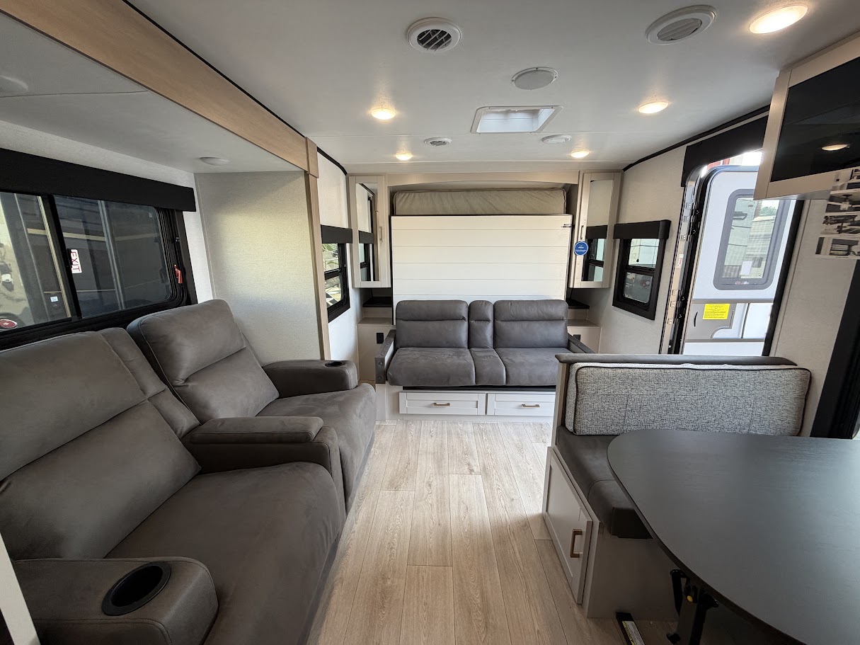 2027 JAYCO JAY FEATHER 21MML - Image 42