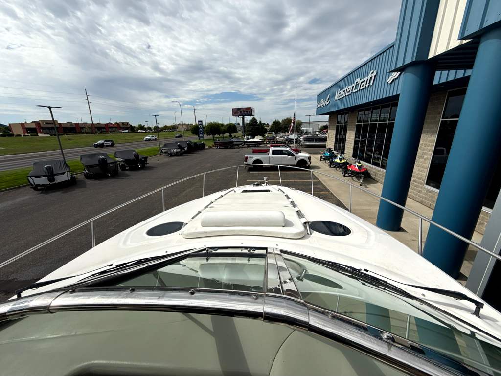 2006 Sea Ray 320 Sundancer - Image 21