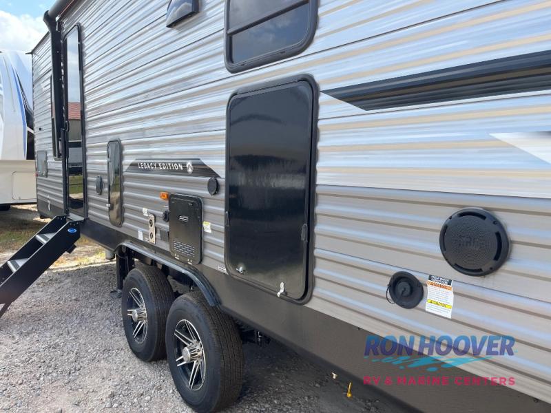 2026 COACHMEN 333DORM - Image 38