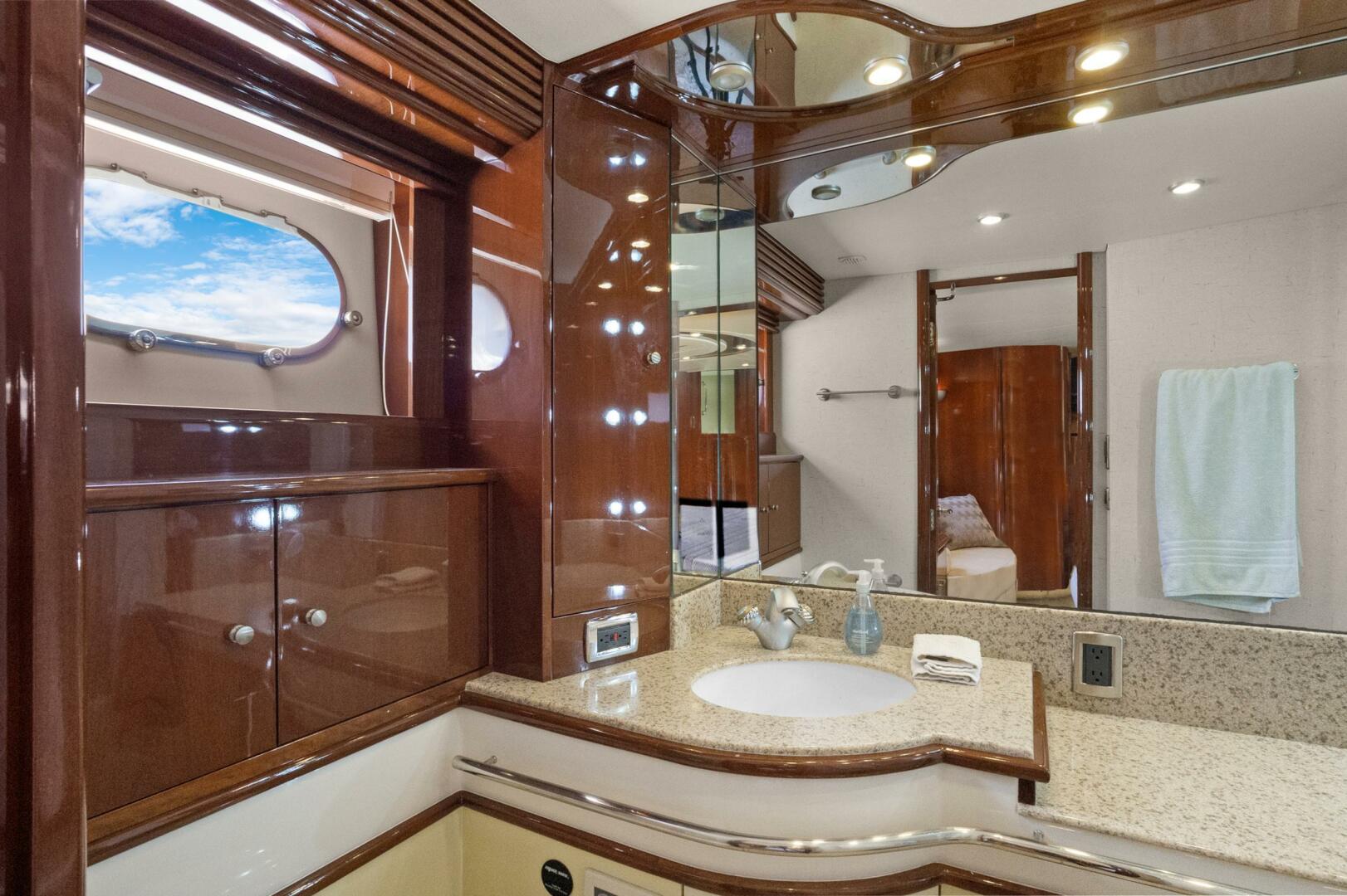 2008 Marquis 690 - Image 31