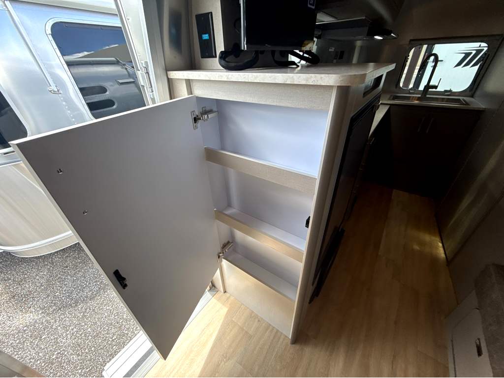 2026 AIRSTREAM CARAVEL 20FB - Image 19