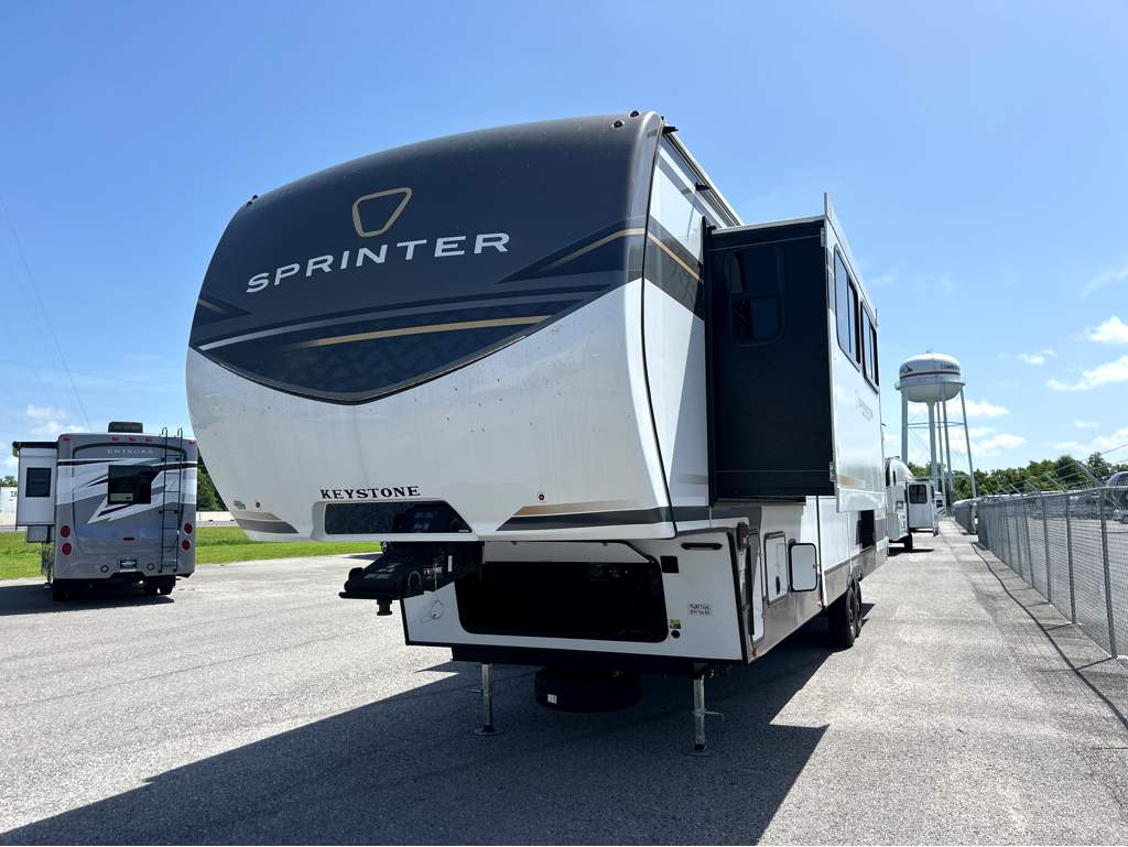 2026 Keystone SPRINTER 3800FLB - Image 2