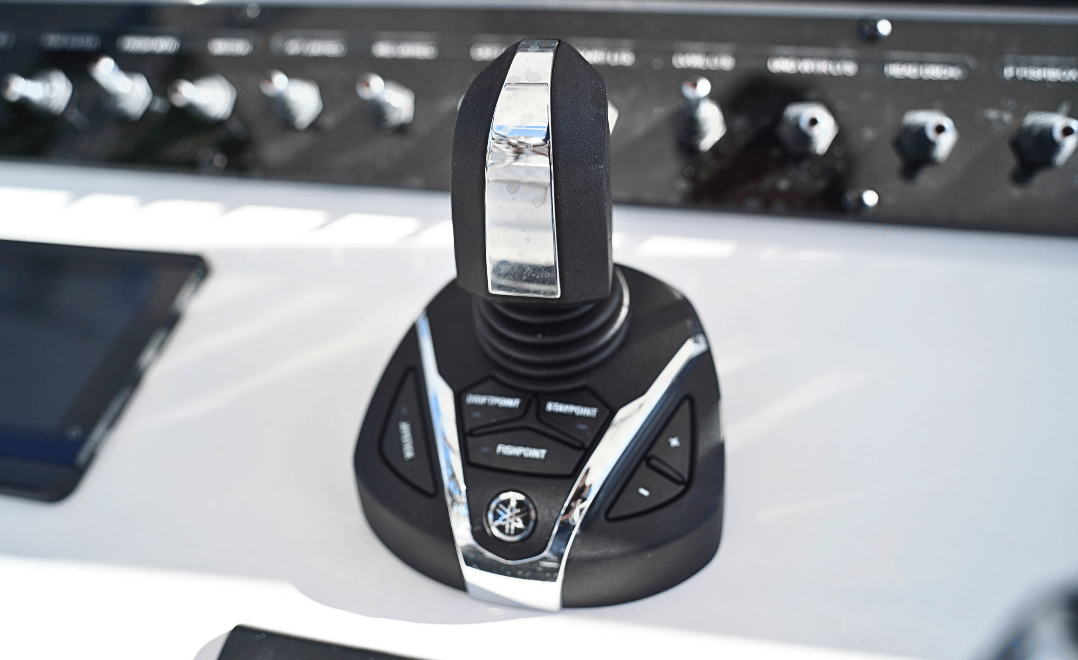 2027 SEA HUNT ULTRA 305SE - Image 47