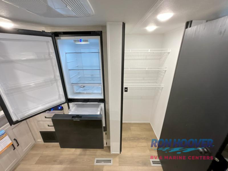 2026 PALOMINO 283BHCE - Image 21