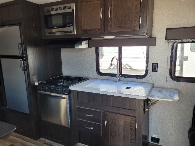 2019 Keystone Springdale West 189FLWE - Image 7