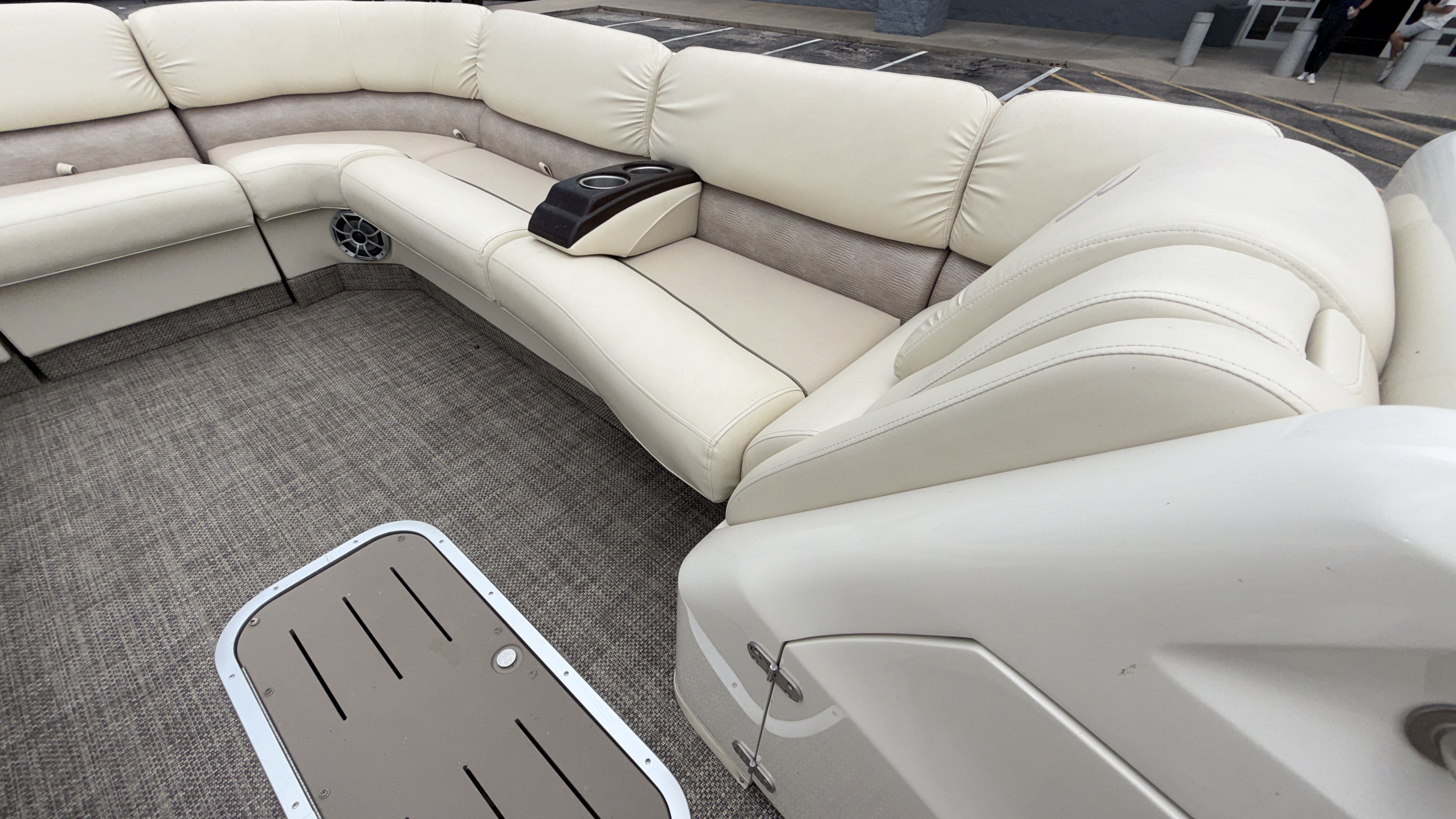 2015 Bennington 2550 RSR - Image 19