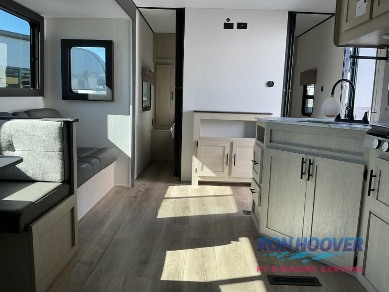 2026 COACHMEN 5320BEDS - Image 8