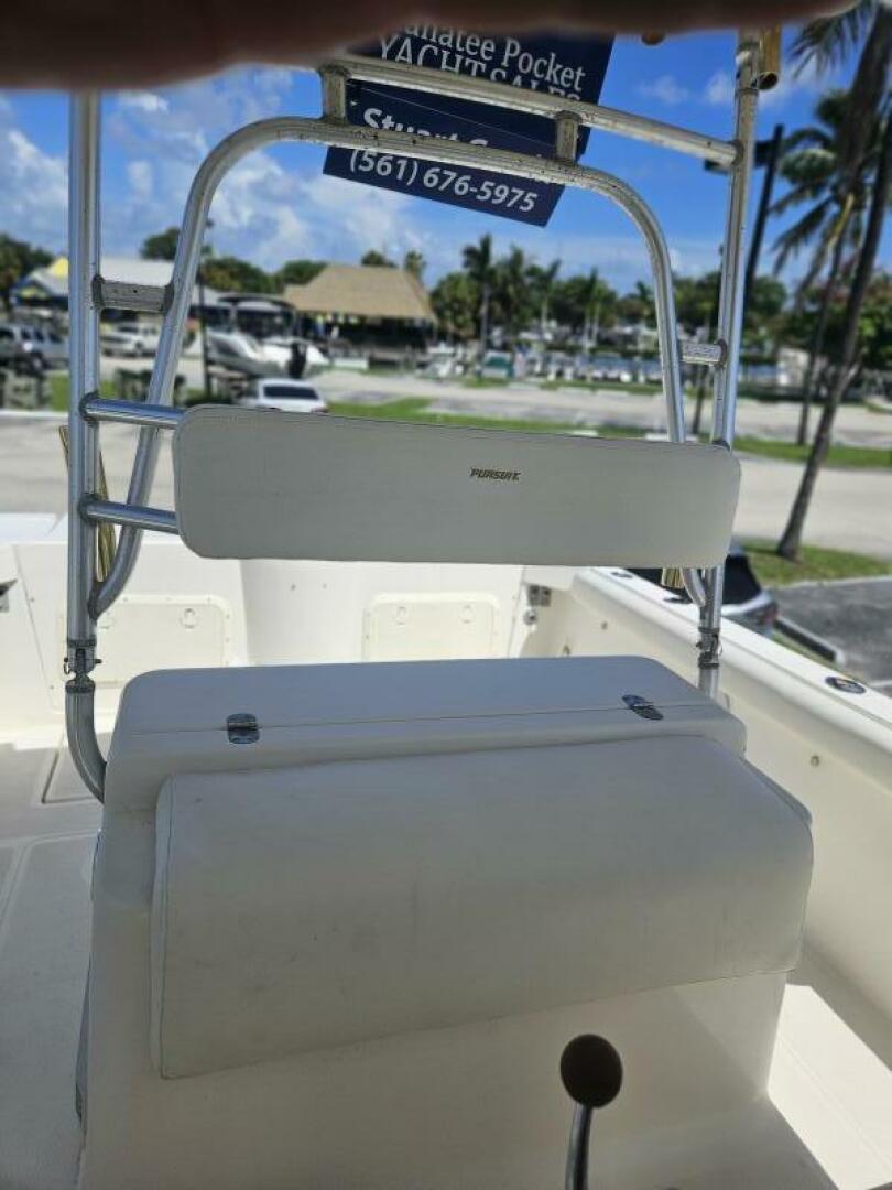 1995 Pursuit 2600 CC - Image 20