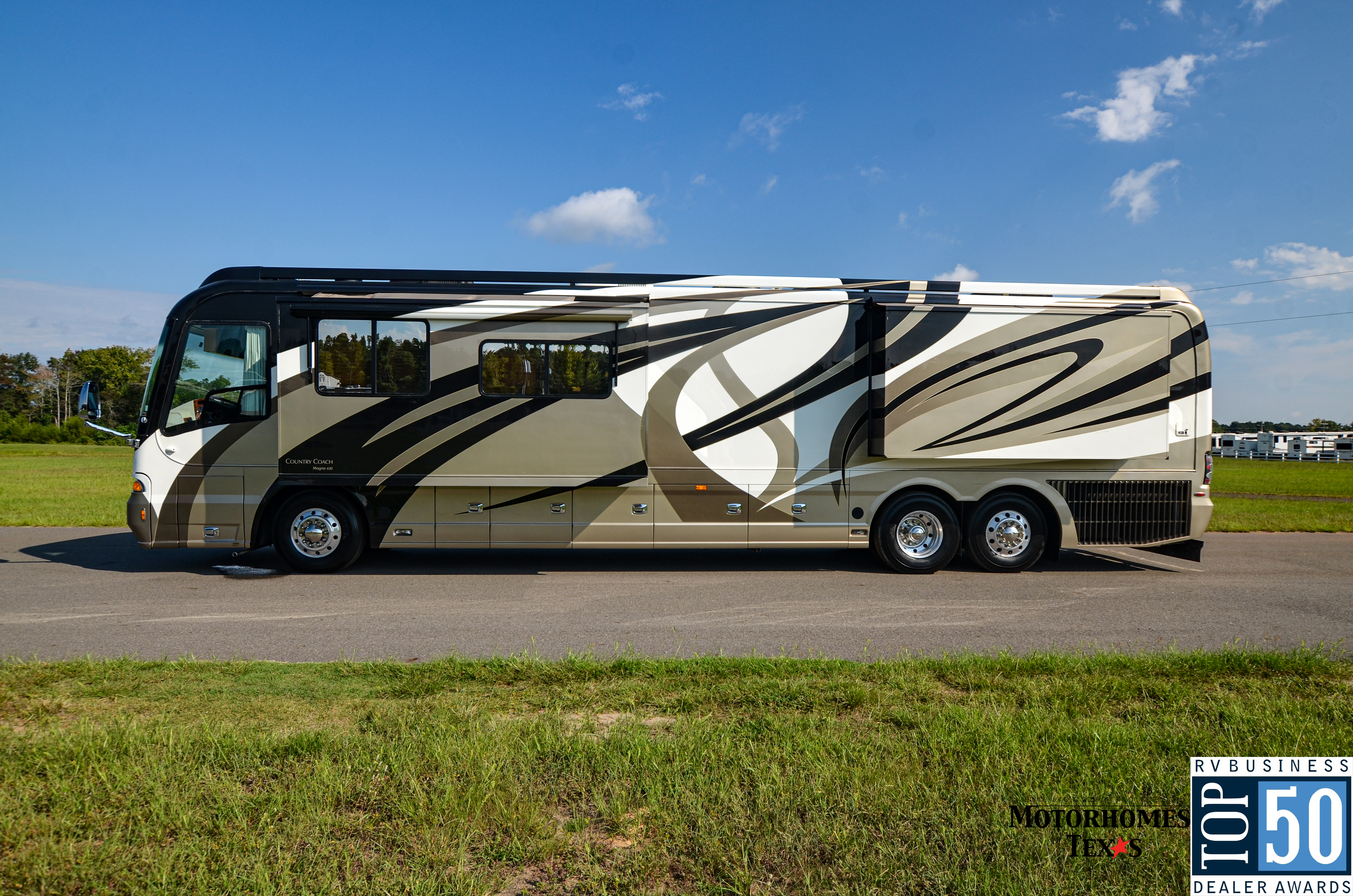 2007 Country Coach Magna  - exterior 30