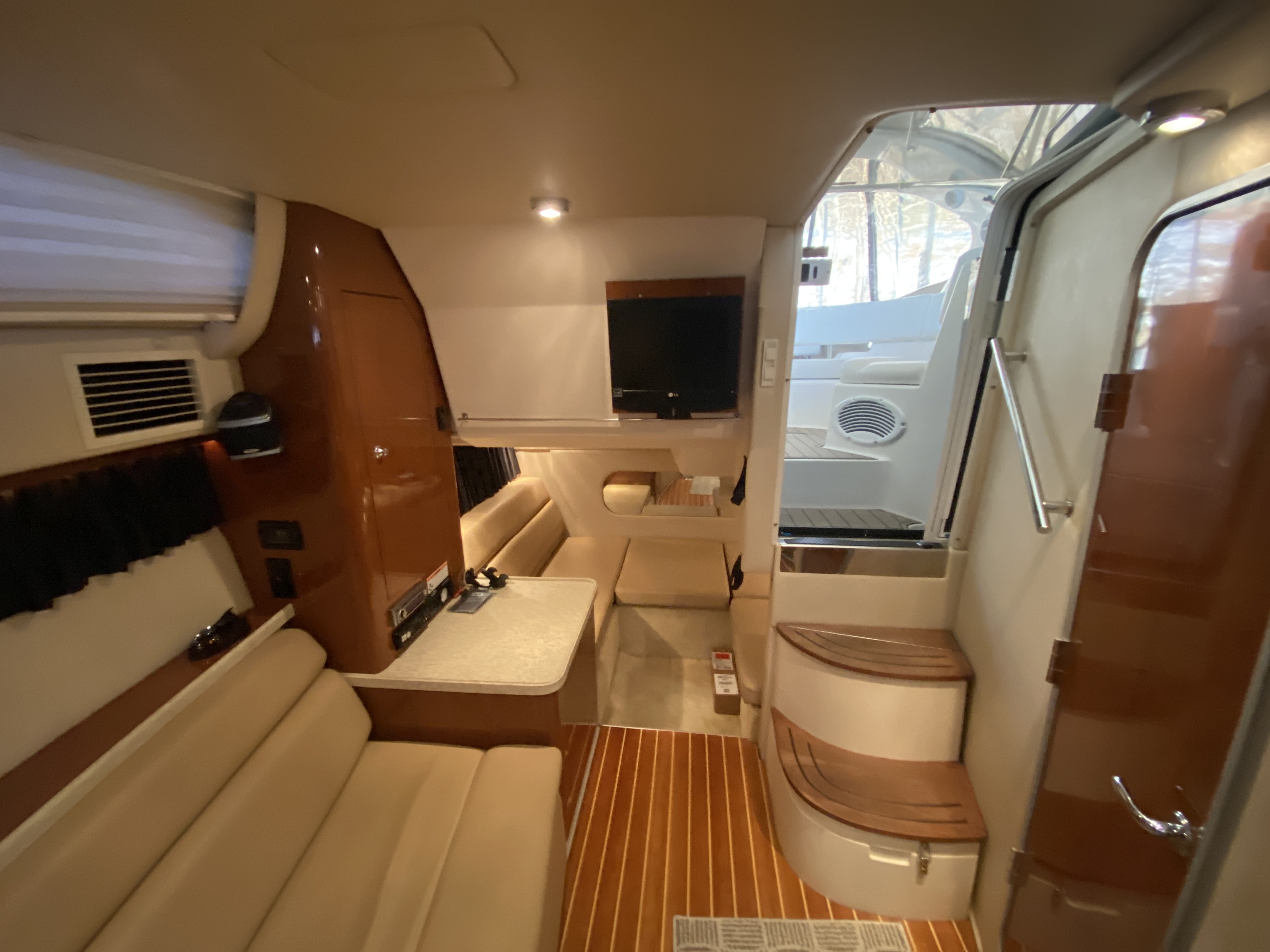 2008 Regal 3360 Window Express - Image 42