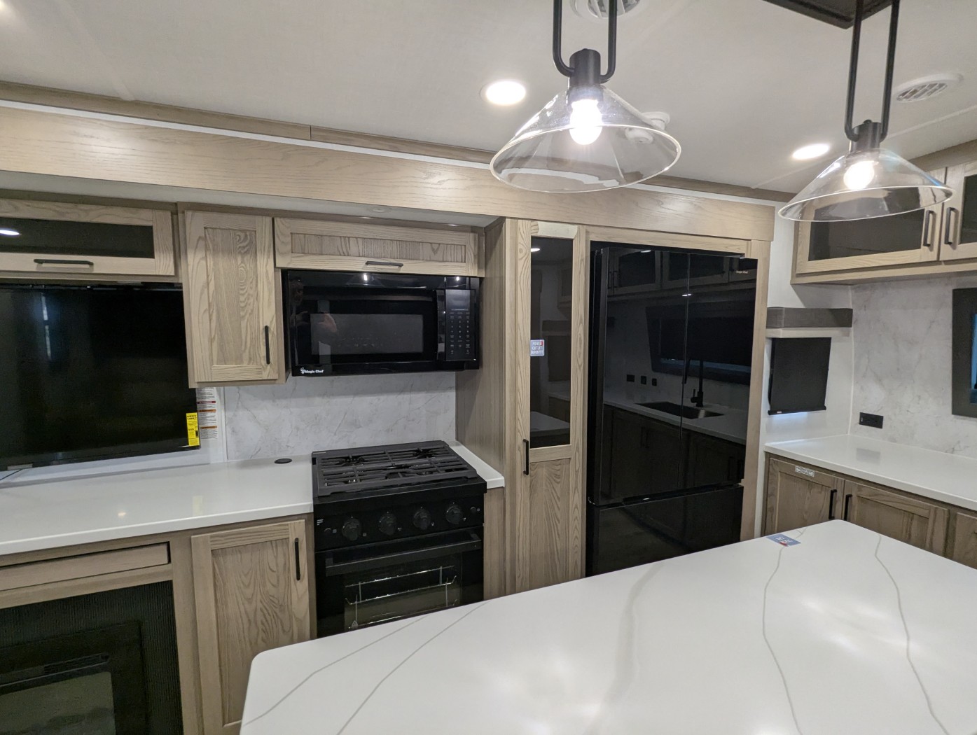 2026 Forest River Rockwood Signature 8339FK - Image 14