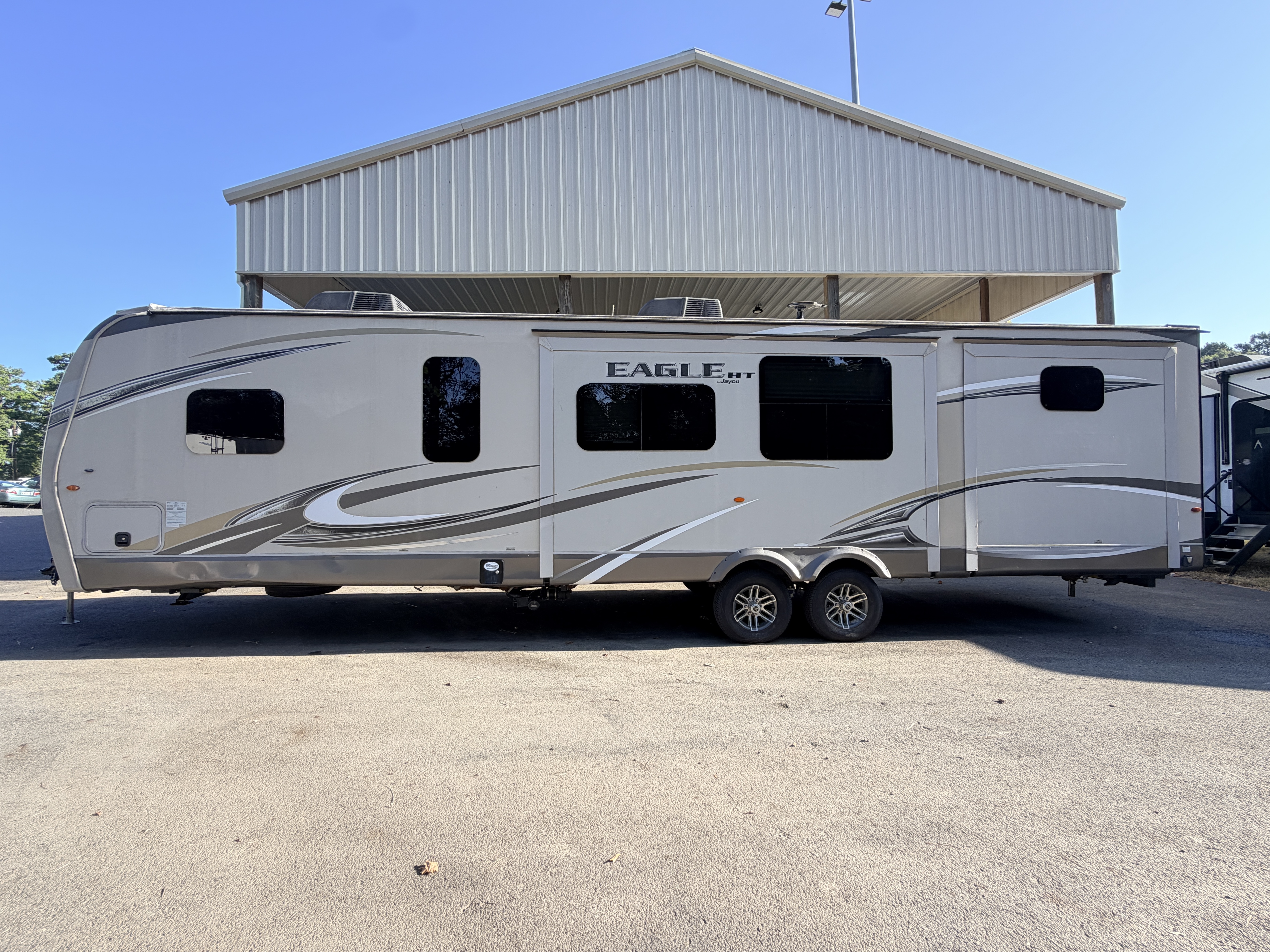 2017 Jayco Eagle HT 324BHTS - Image 4