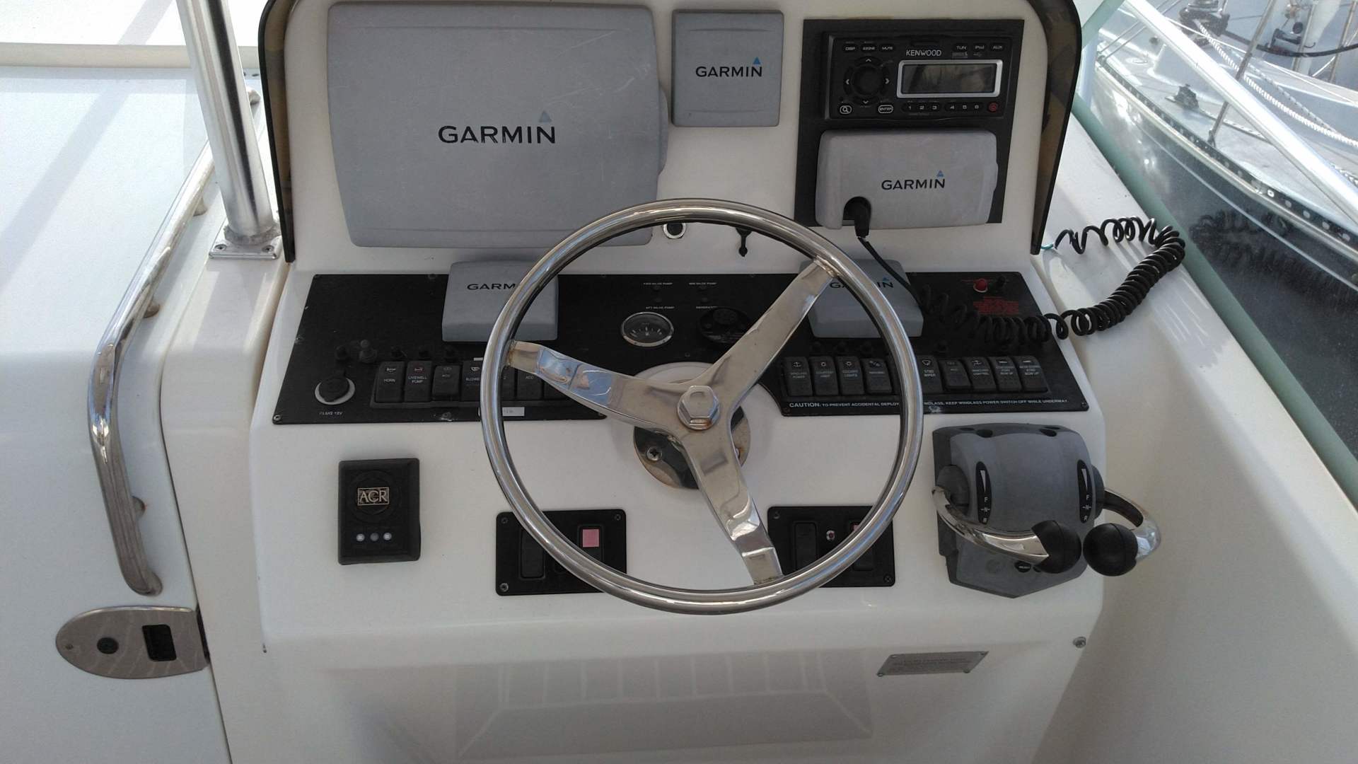 2007 Luhrs 31 Open - Image 12