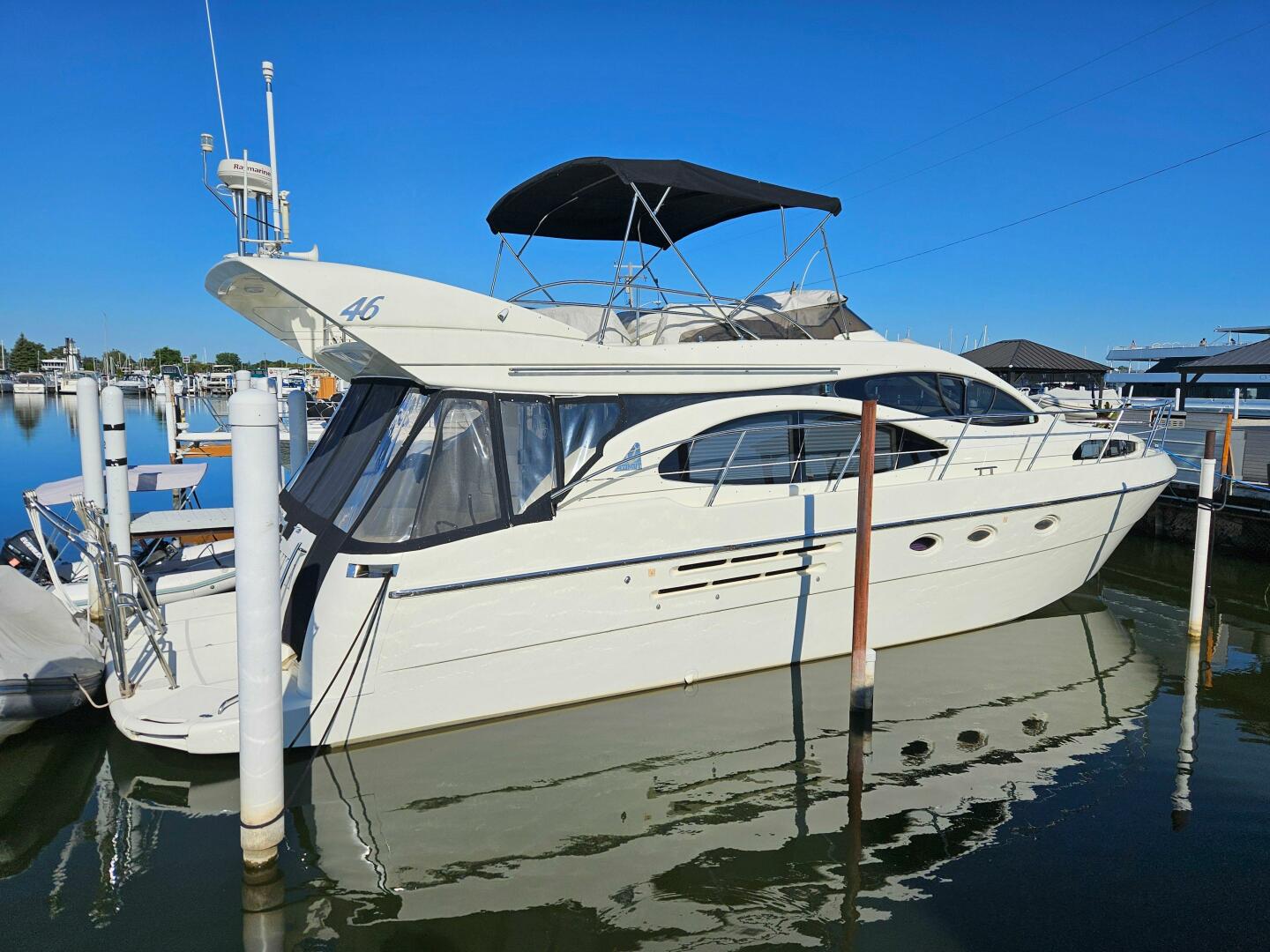 2003 Azimut 46 Motor Yacht - Image 6
