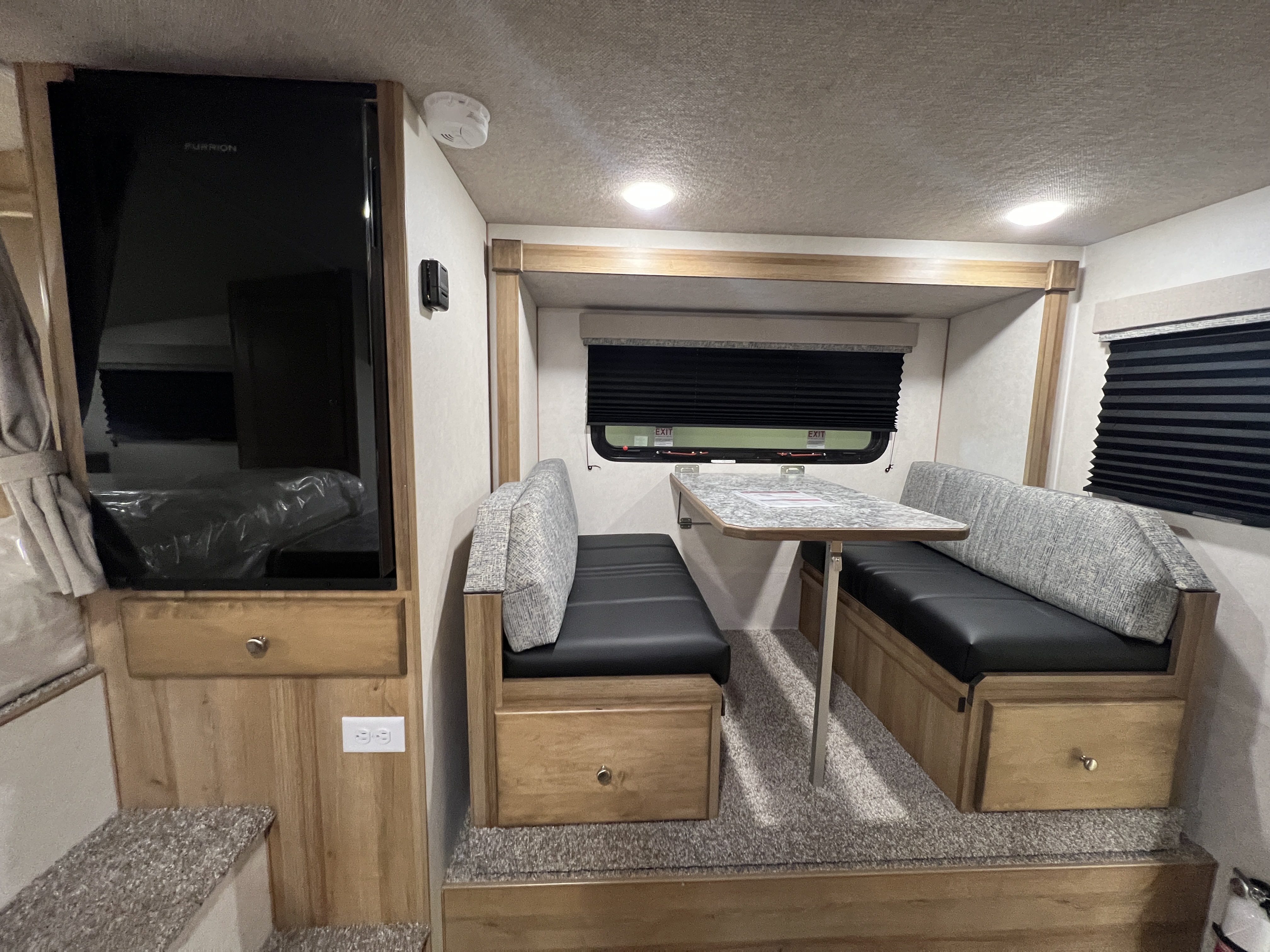 2027 Westland RV Travelaire 83SL - Image 9