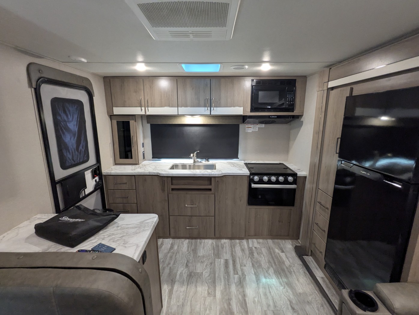2023 Grand Design Imagine XLS 23LDE - Image 30