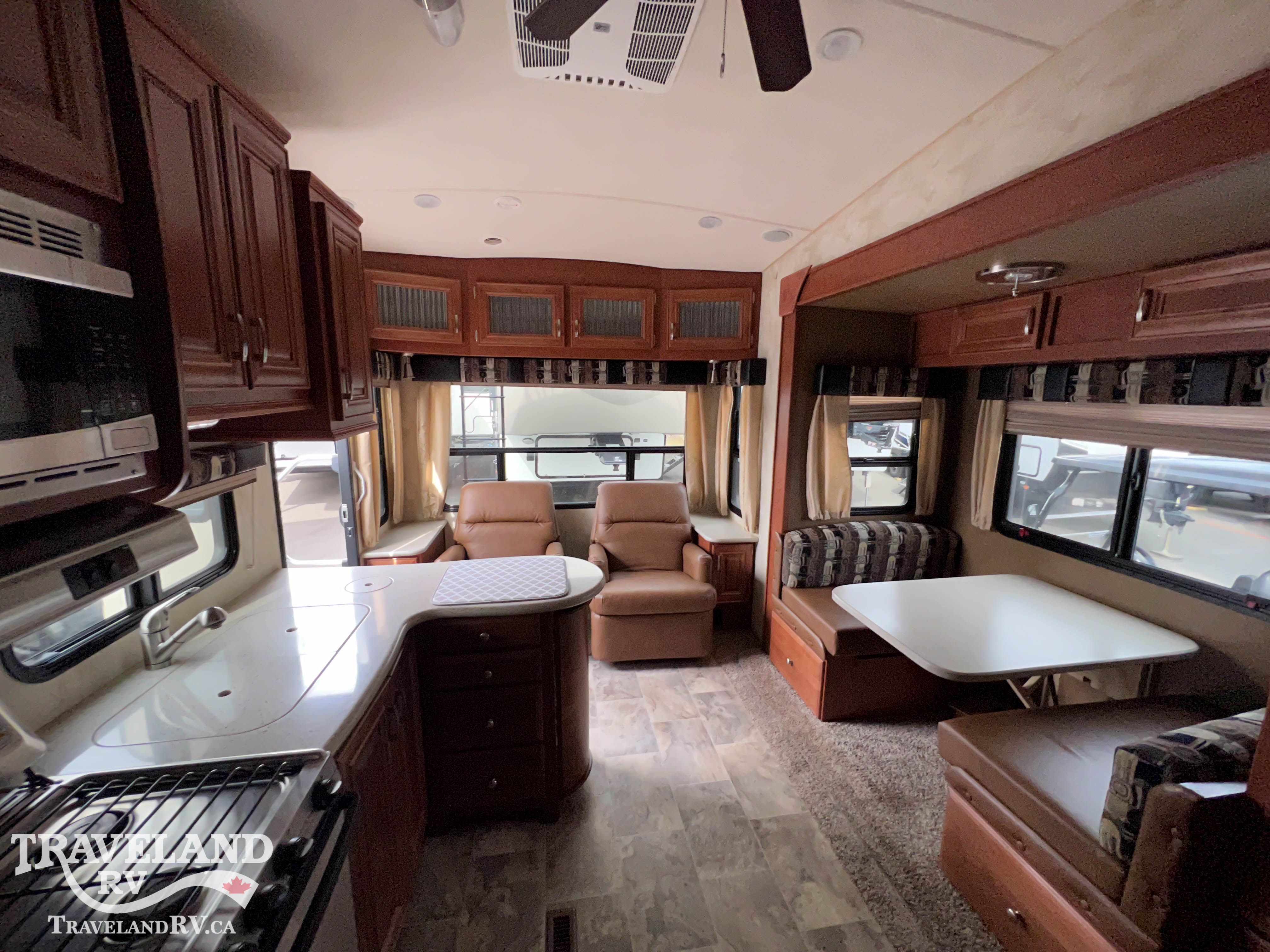 2018 Northwood Fox Mountain 235RLS - Image 6