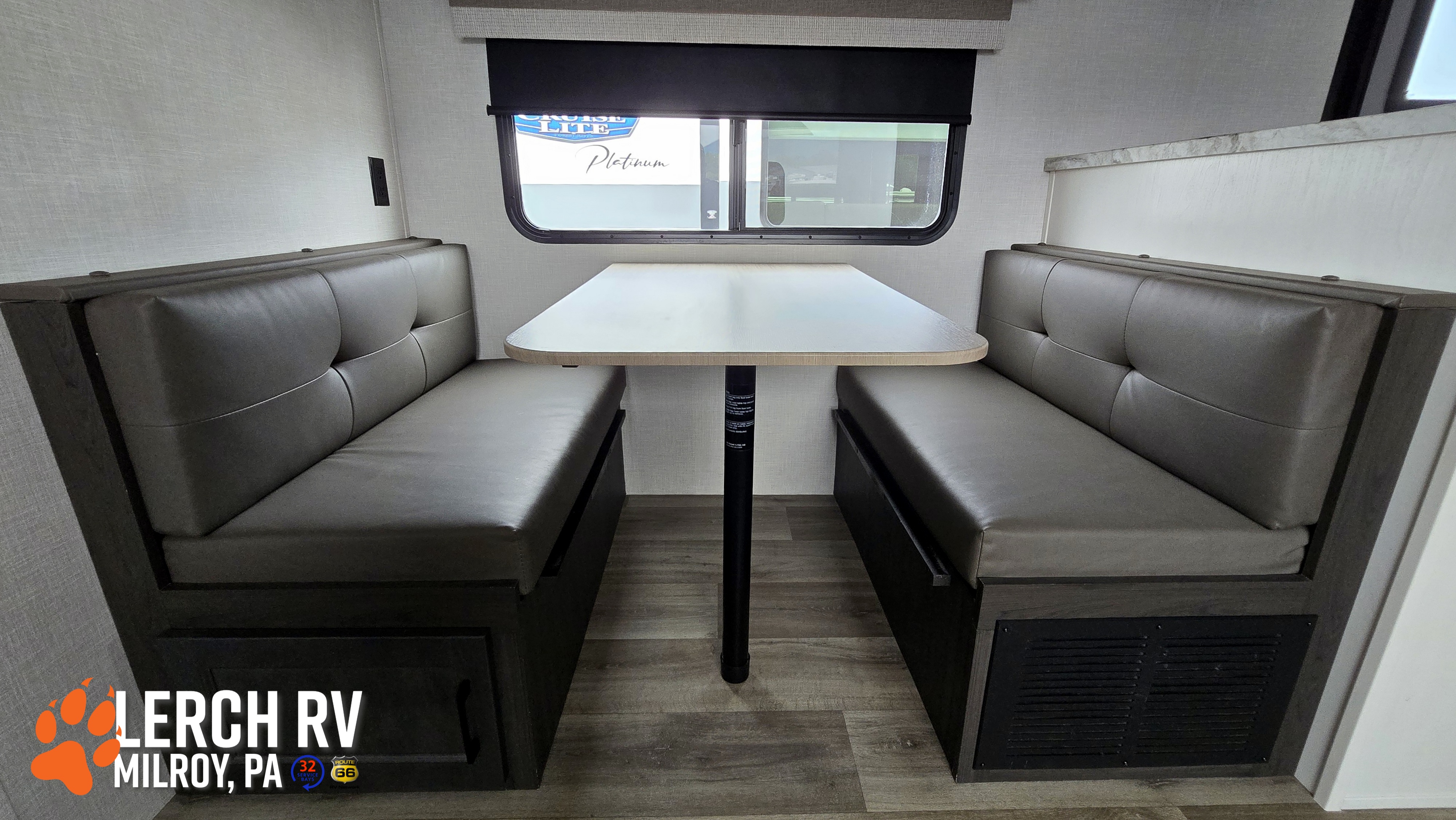 2025 VENTURE STRATUS 241VRK - Image 16