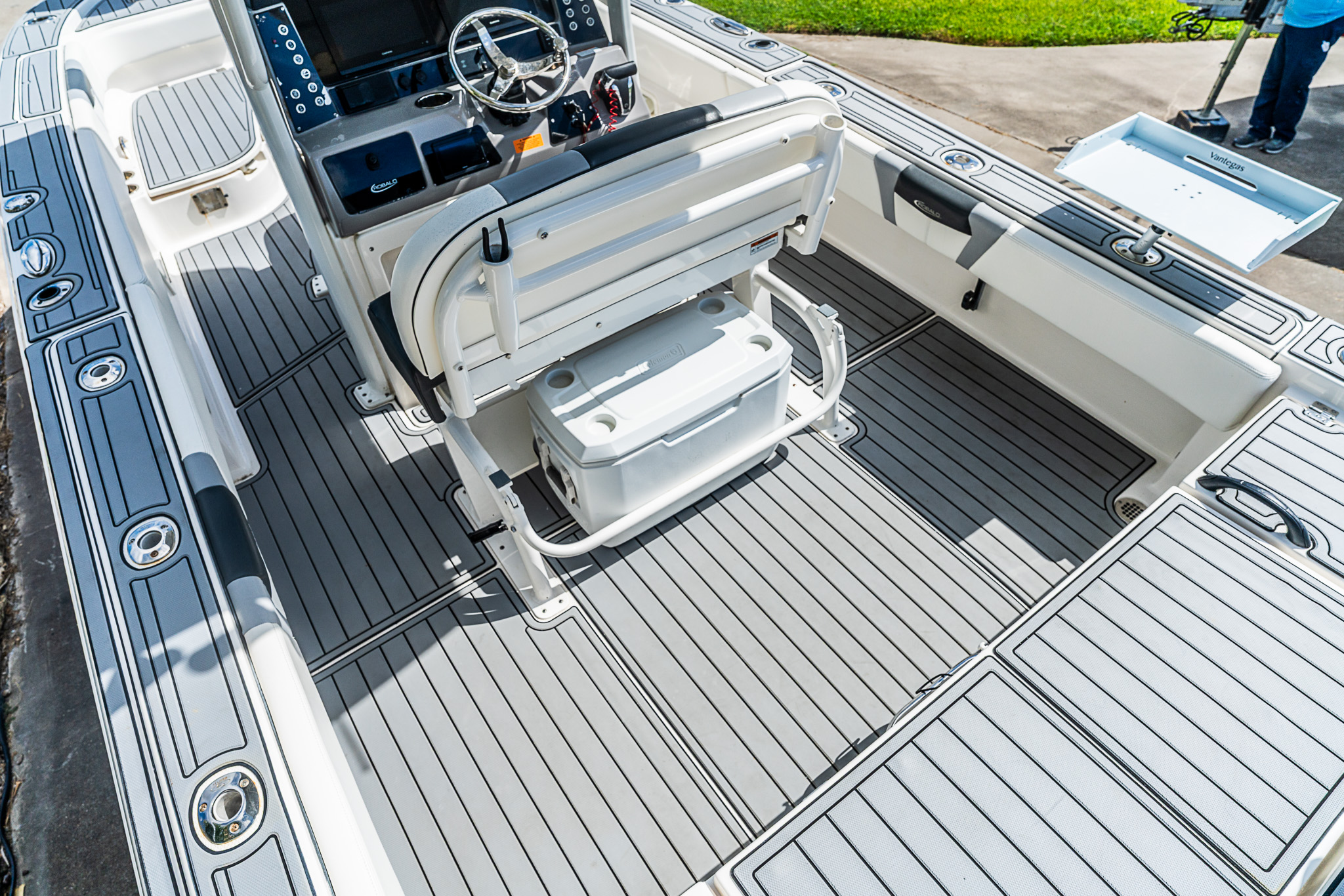 2022 ROBALO Cayman 266 CAYMAN 266 - Image 8