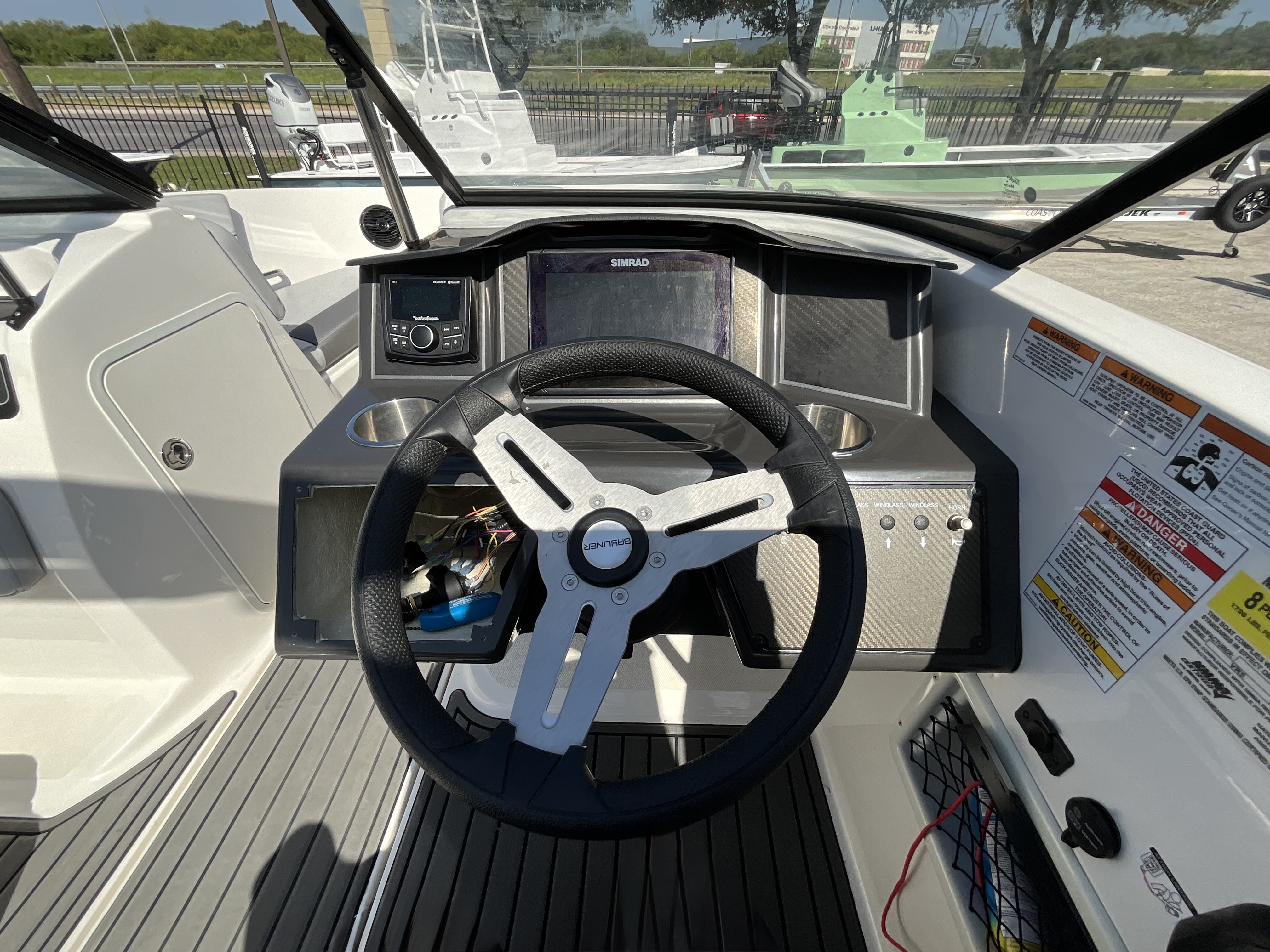 2022 Bayliner VR5 Base - Image 14