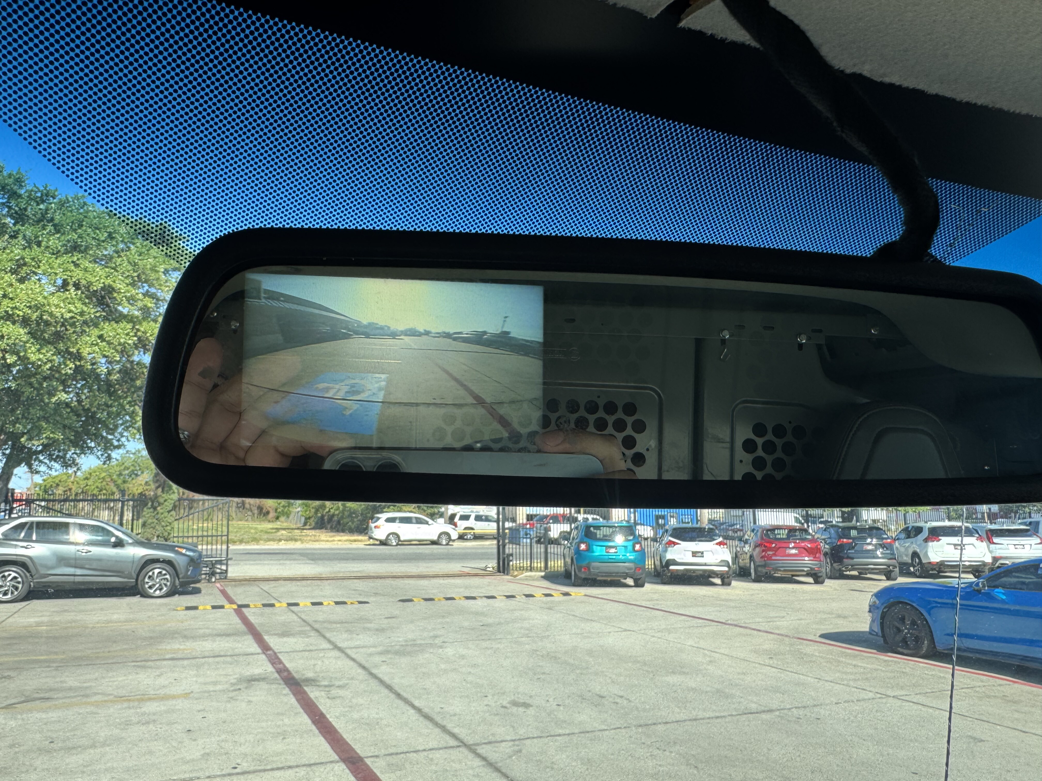 2022 GMC Savana 80952 - Image 19