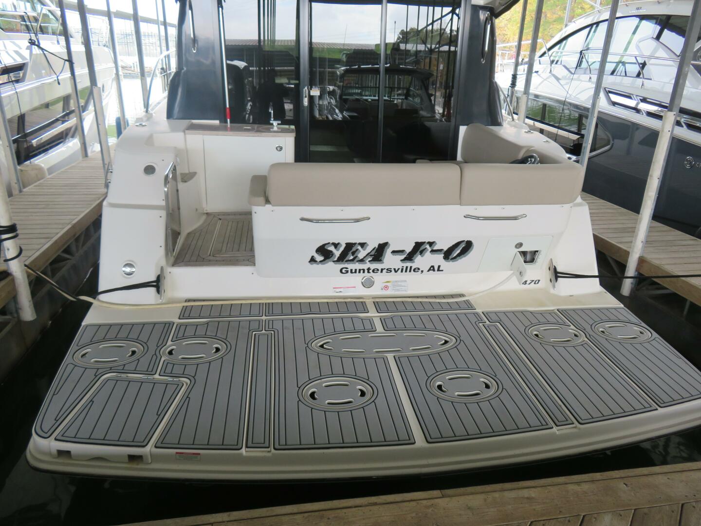 2015 Sea Ray - Image 2