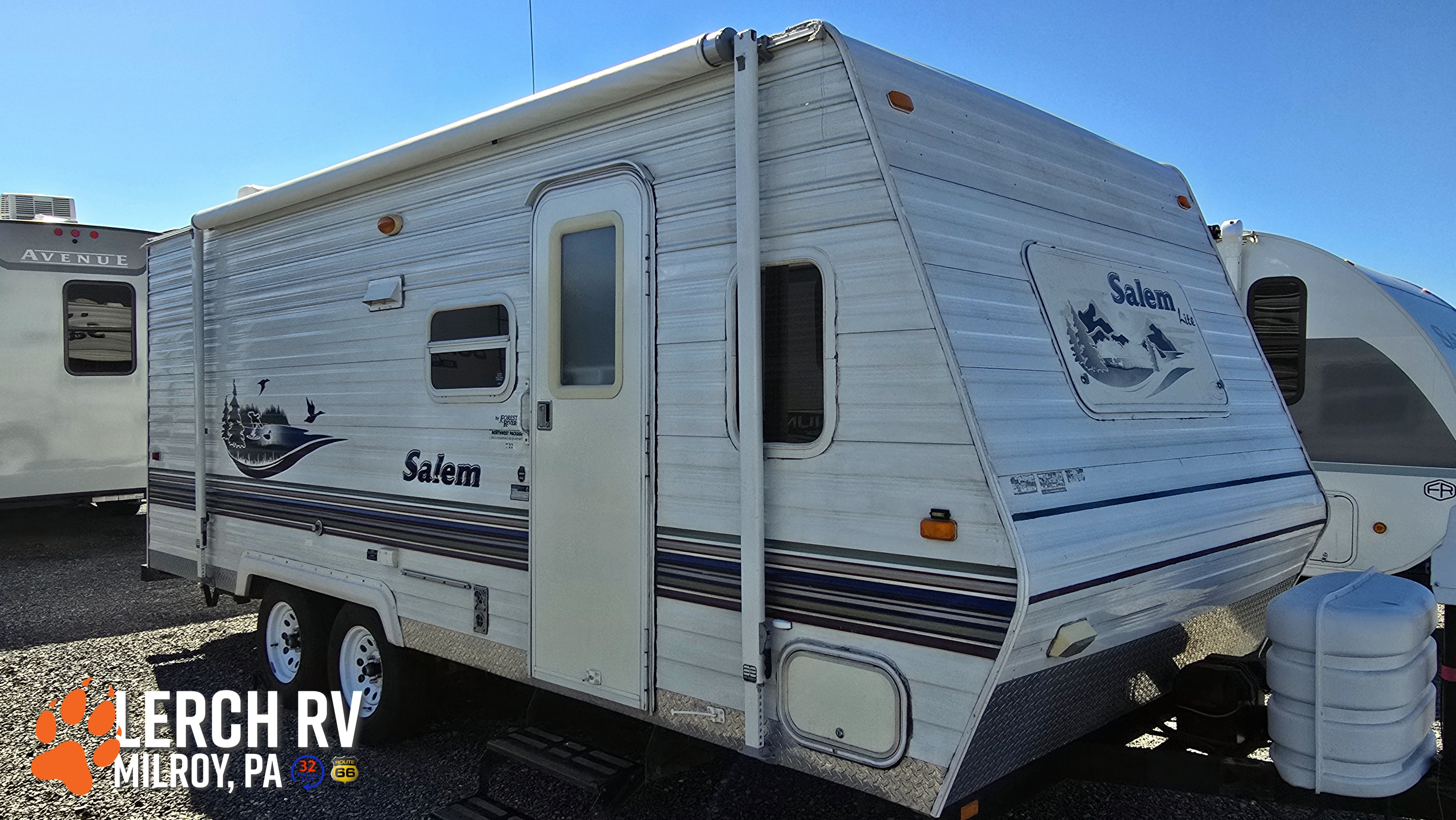 2004 FOREST RIVER SALEM T22 - Image 1