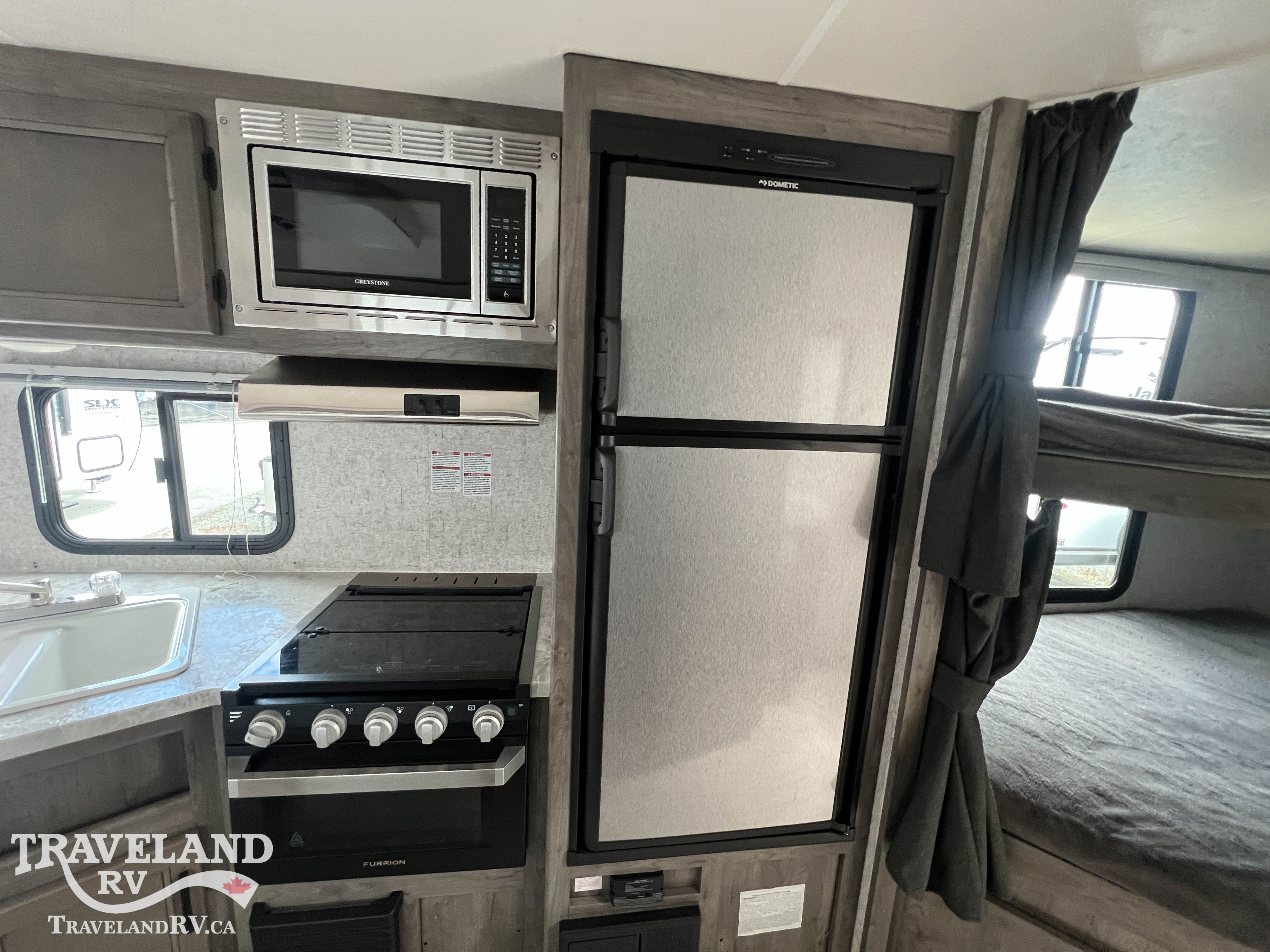 2020 COACHMEN APEX NANO 245BHS - Image 19