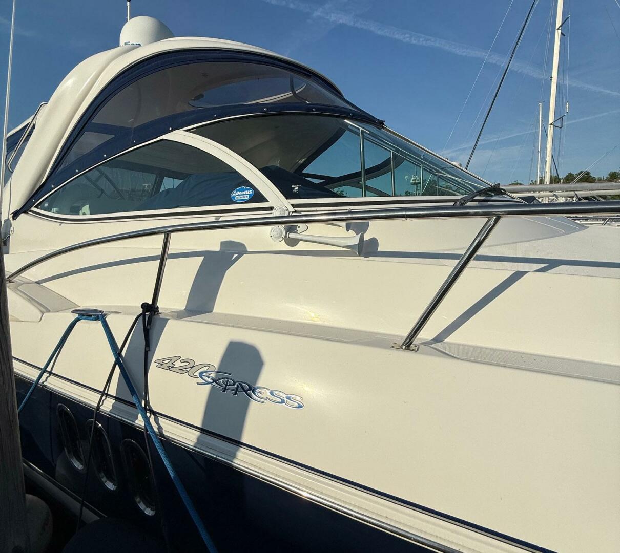 2006 Cruisers Yachts 420 Express - Image 31