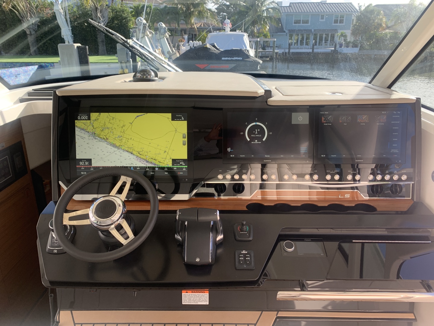2022 Tiara Yachts - Image 11