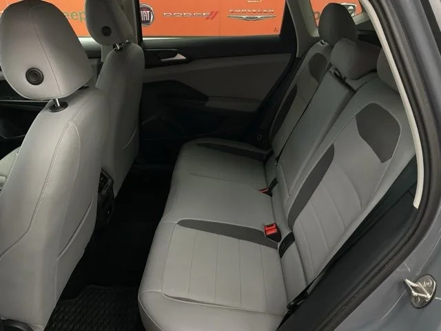 2023 Volkswagen Taos Utility 4D SE Sunroof 2WD - Image 21